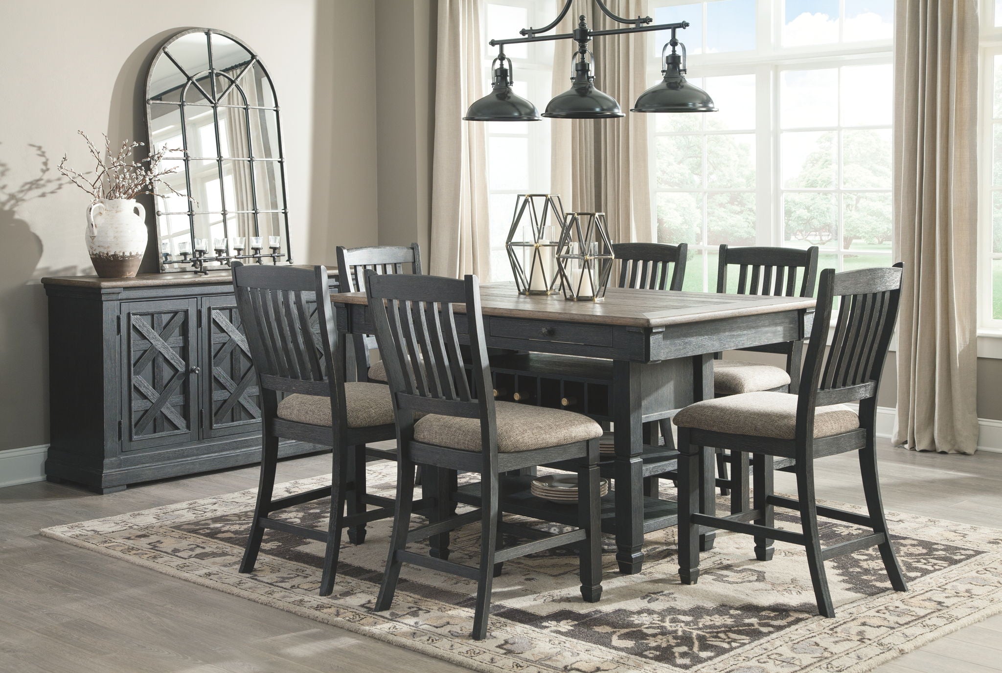 Tyler Creek - Dining Room Server - Black / Gray
