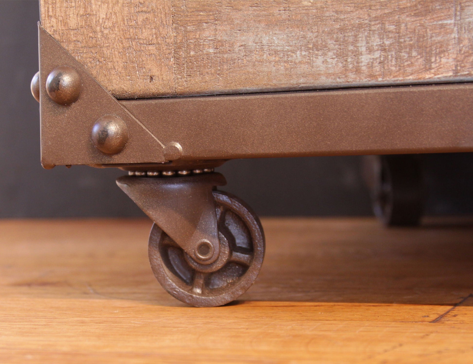International Furniture Direct Urban Gold - File - Brown / Golden Undertones | Meri Furniture