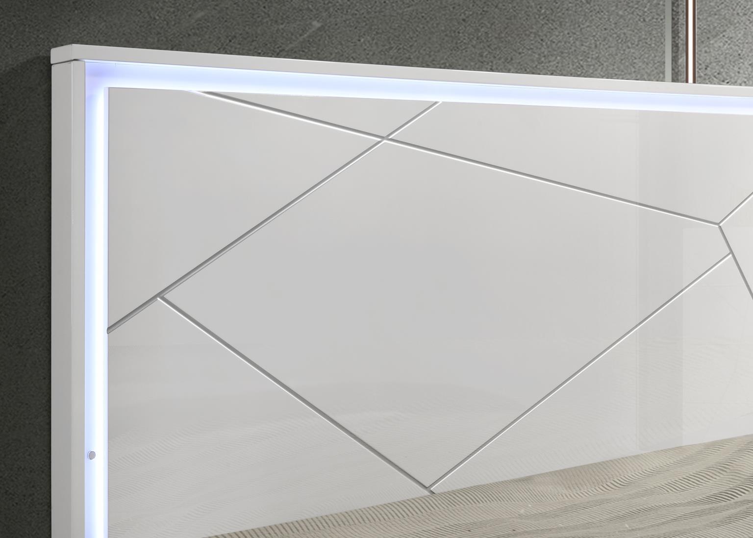 B121 - Line Chest - White / Gray