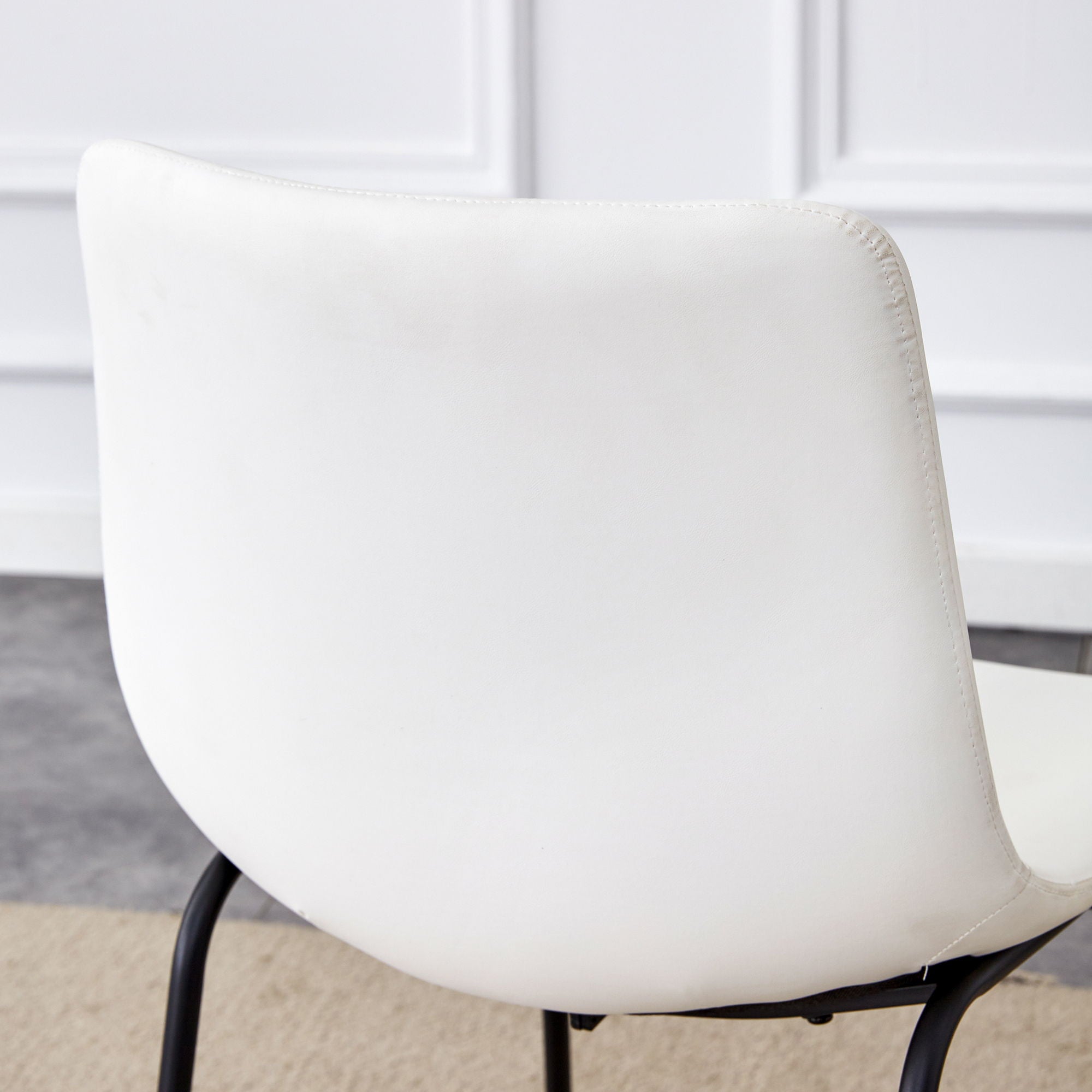 Classic Stylish Chairs Suitable For Modern Minimalist And Industrial Style Environments