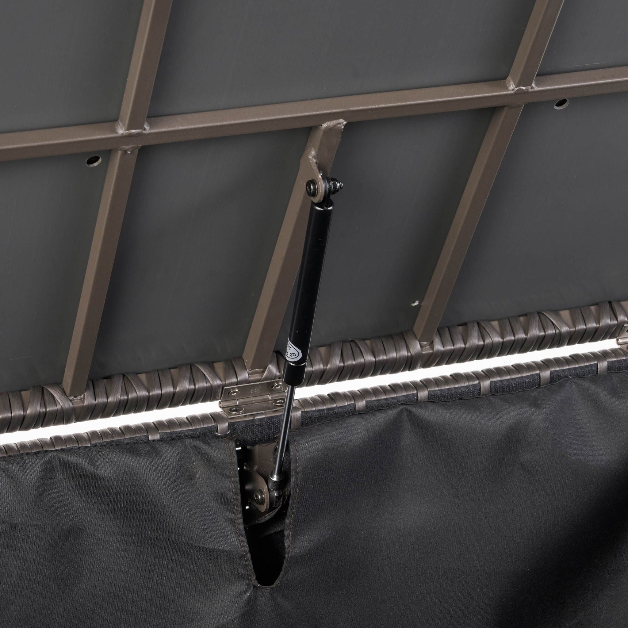 Santa Rosa - Storage Table