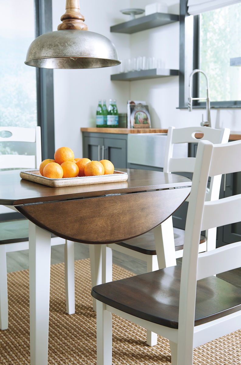 Signature Design by Ashley® Woodanville - Round Dining Table Set | Meri Furniture