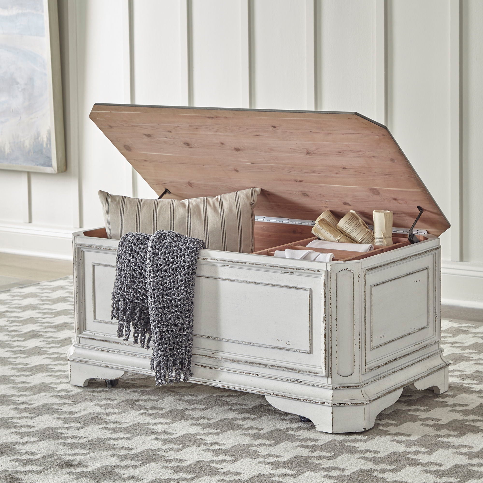Liberty Furniture Magnolia Manor - Storage Trunk - White | Meri Furniture