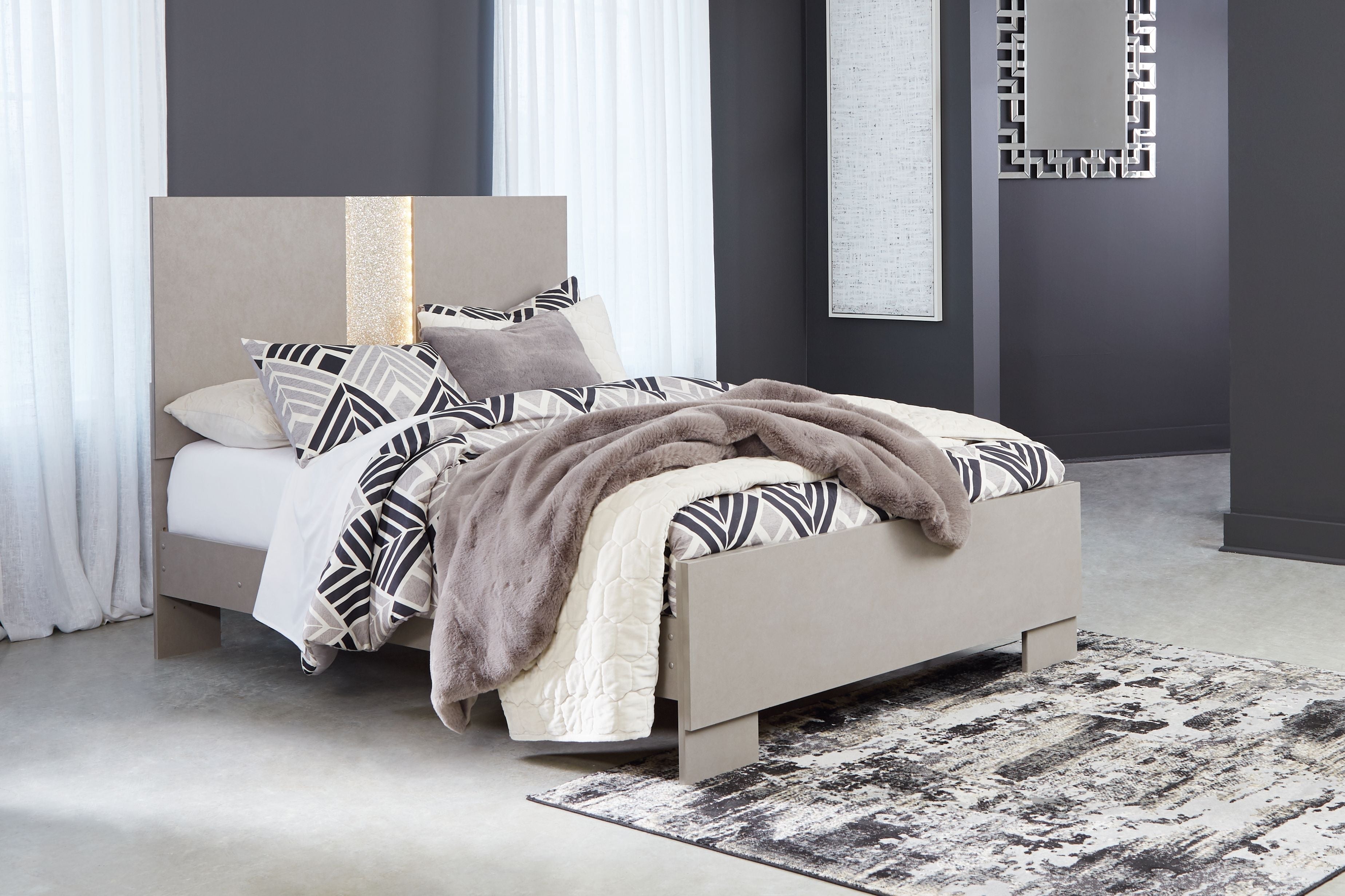 Signature Design by Ashley® Surancha - Panel Bed | Meri Furniture
