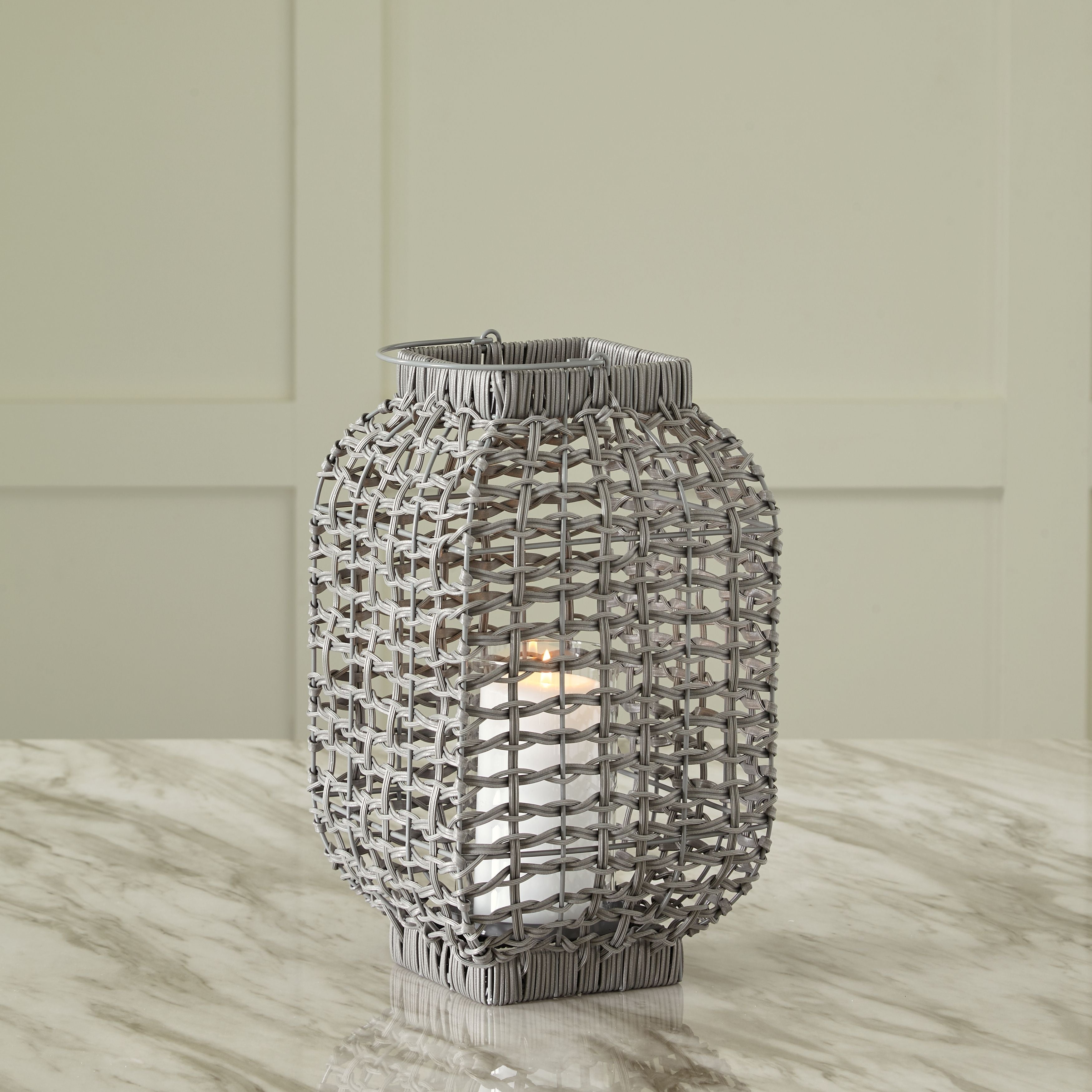 Signature Design by Ashley® Evonne - Lantern | Meri Furniture