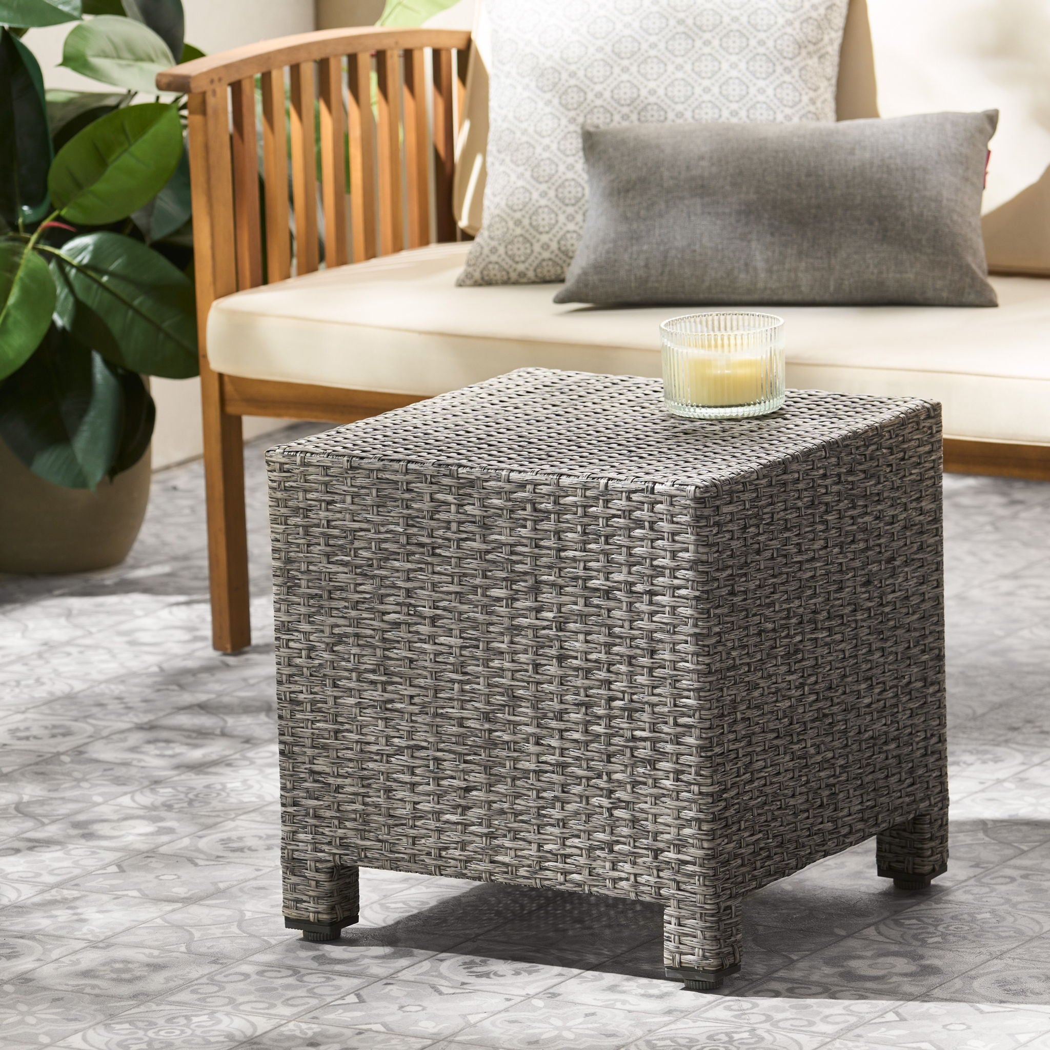 Puerta - Minimalist Style Accent Table