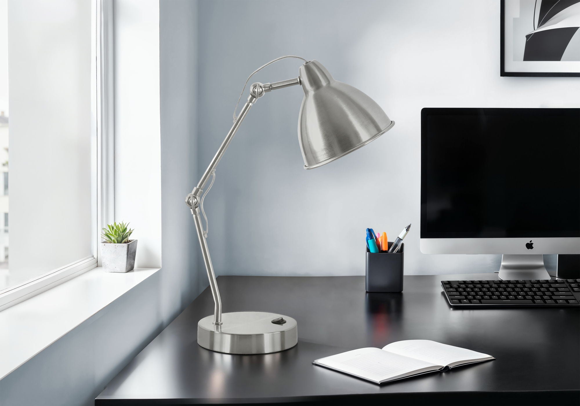 Lighting, Table Lamp, USB Port Included, Nickel Metal, Nickel Shade, Modern - Silver