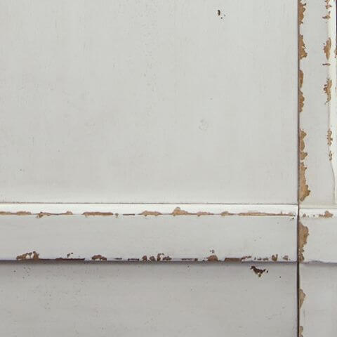 Realyn - 2 Pc. - 74" TV Stand with Electric Infrared Fireplace Insert - Chipped White