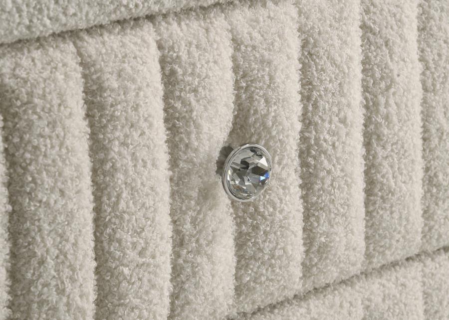 Sonya - 6-Drawer Upholstered Bedroom Dresser