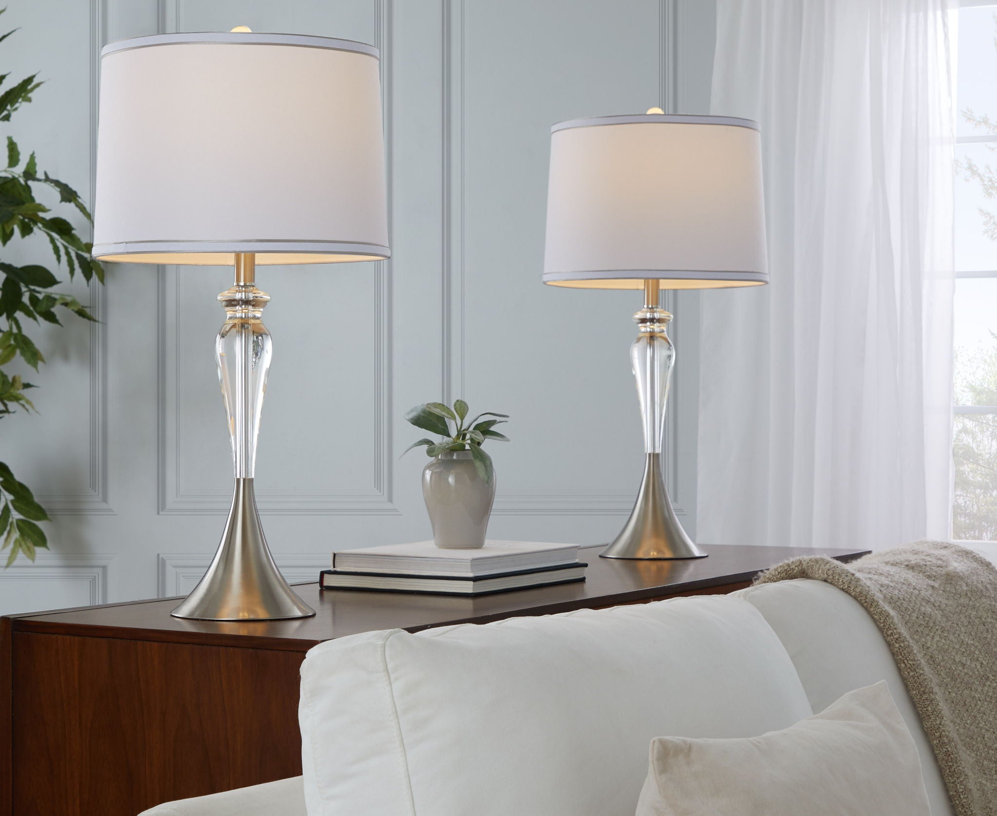 Ashland - Contemporary Crystal Table Lamp (Set of 2) - Clear Crystal / Nickel / White