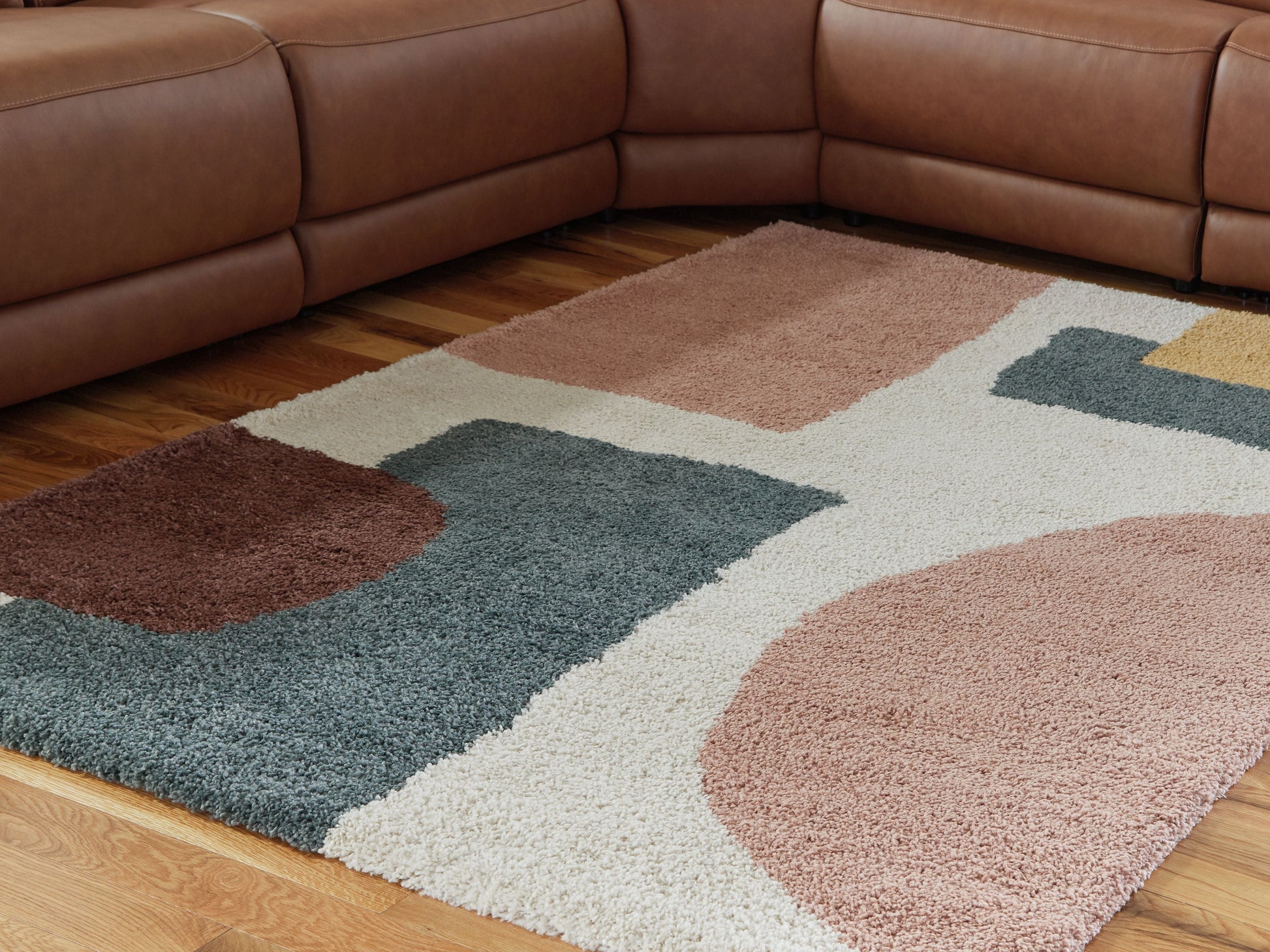 Signature Design by Ashley® Flynnwick - Rug | Meri Furniture