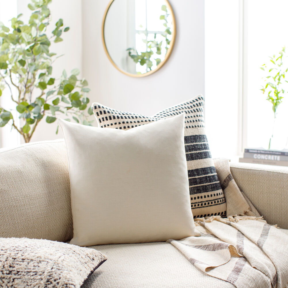 Linen Solid Pillow