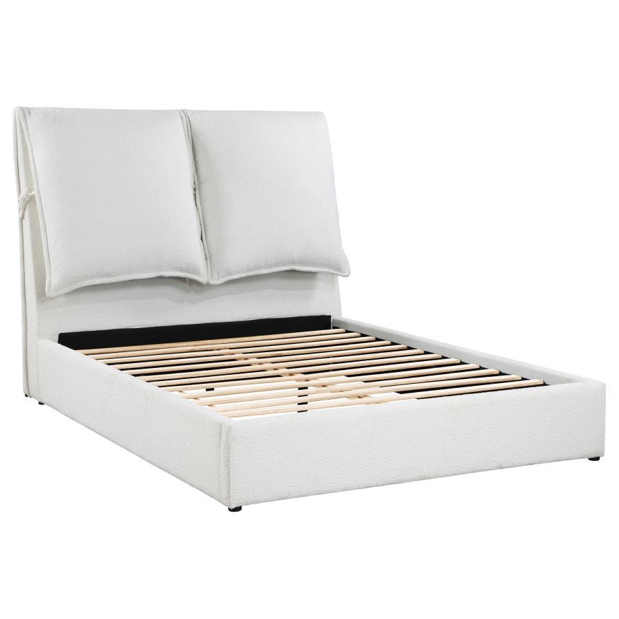 Coaster Fine Furniture Gwendoline - Upholstered Panel Bed | Meri Furniture