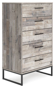 Signature Design by Ashley® Neilsville - Whitewash - Five Drawer Chest | Meri Furniture