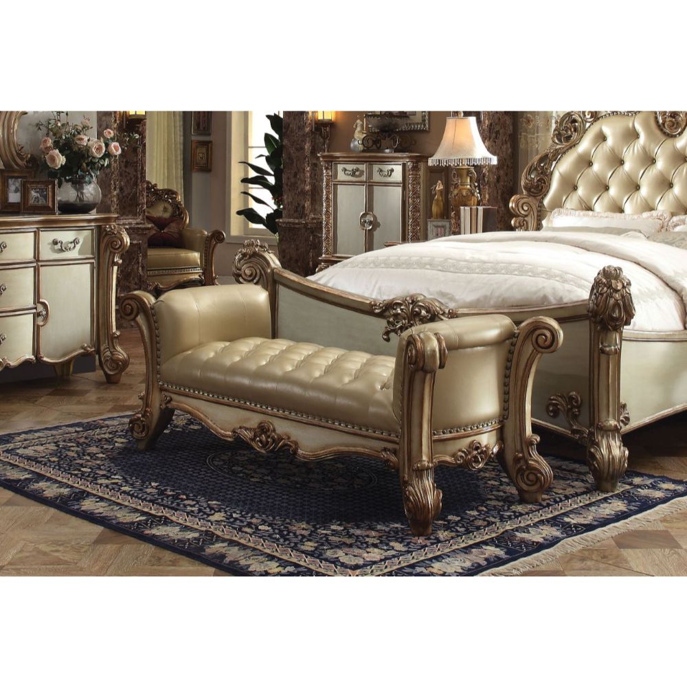 Create an elegant, traditional design in your room with the Vendome Bench.