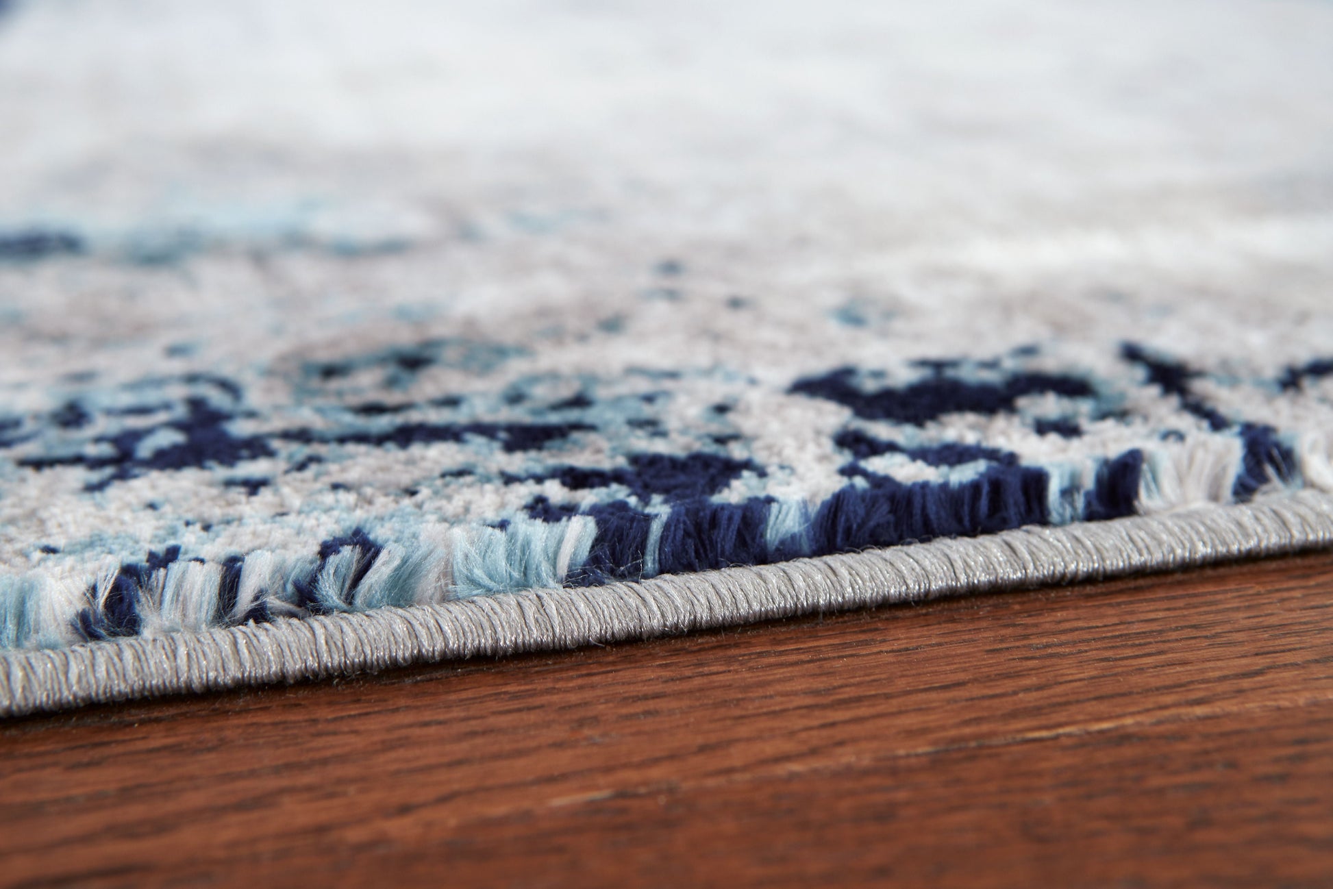 Ashley Furniture Leonelle - Rug | Meri Furniture