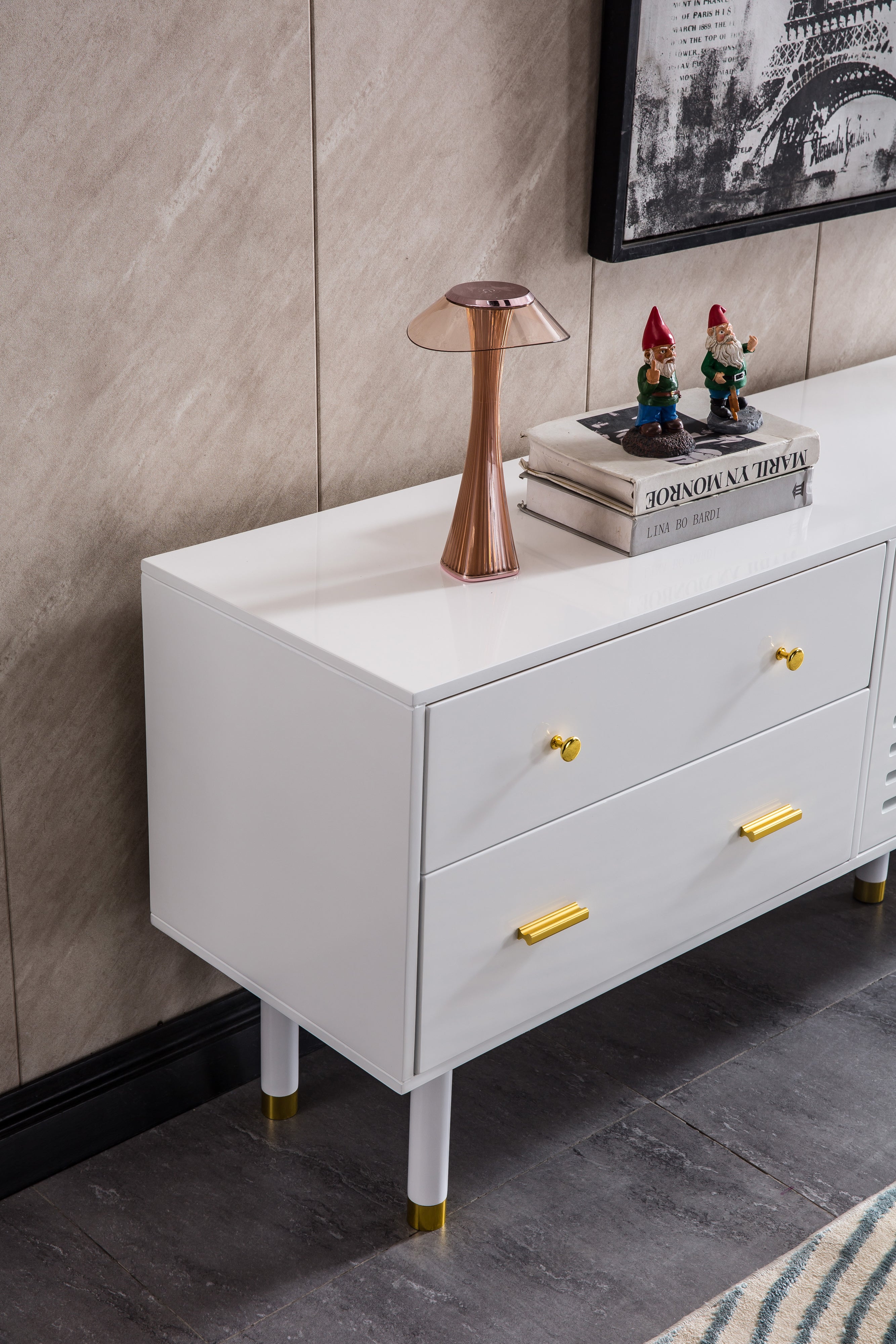 Modern White Lacquer TV Stand with Wooden Legs