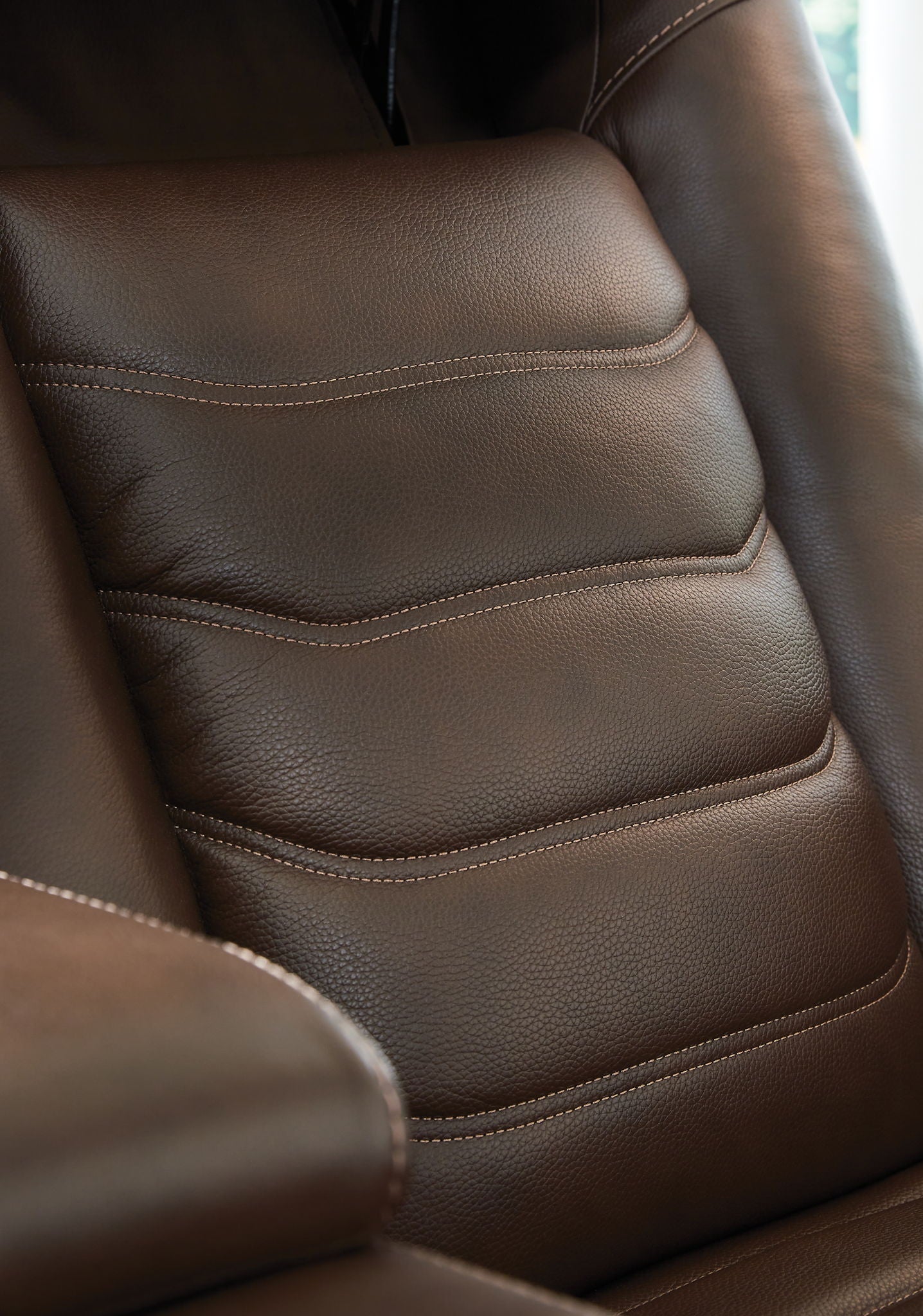 High Impact - Power Recliner / Adj Headrest - Tobacco