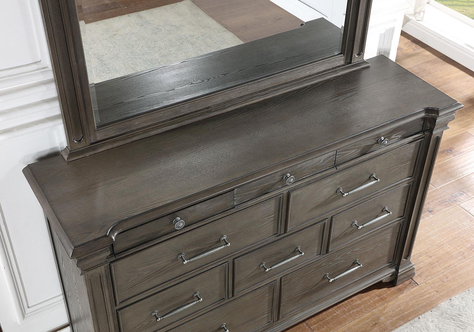 B067 - Bedroom Set