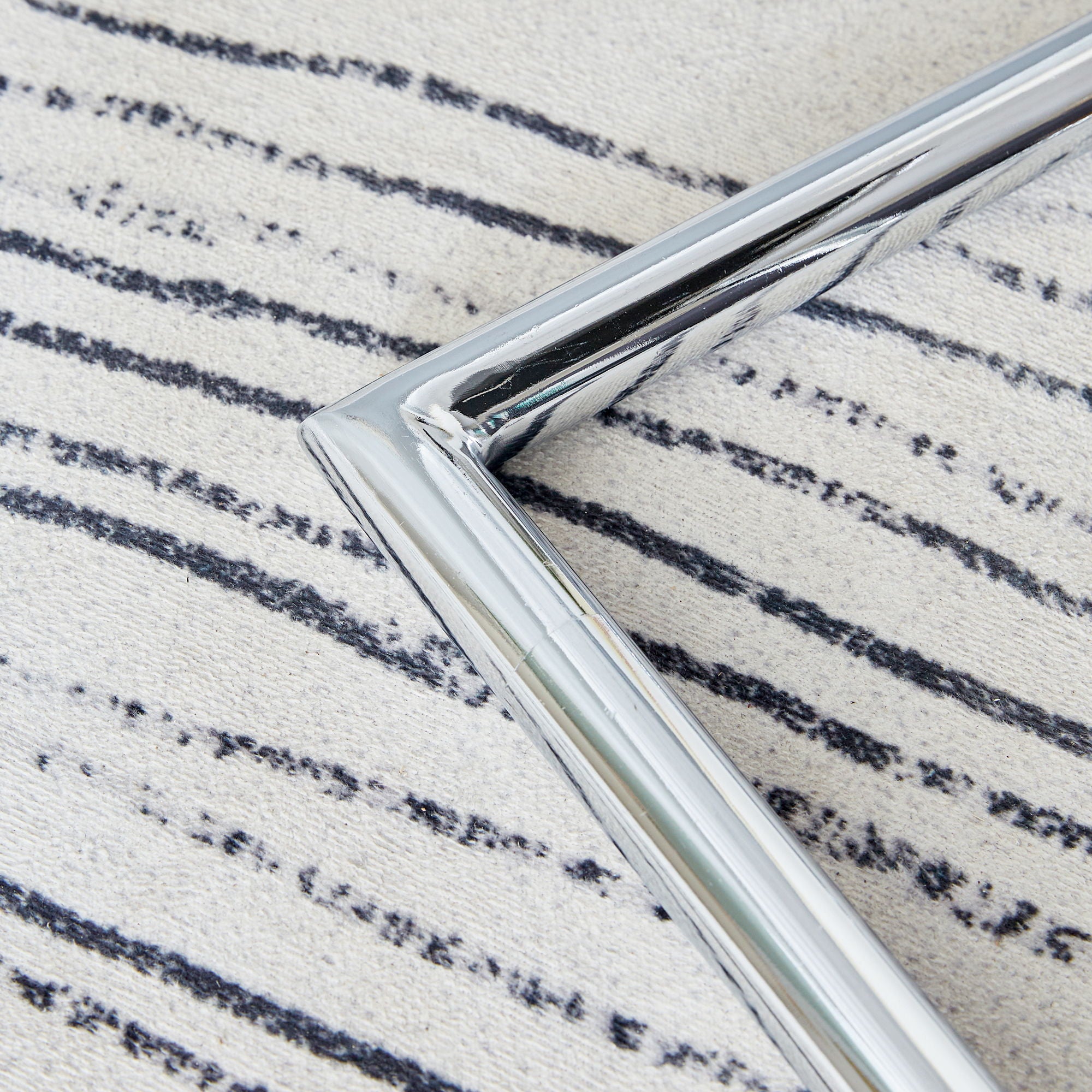 Modern Dining Chairs With Padded Seat, Metal Legs