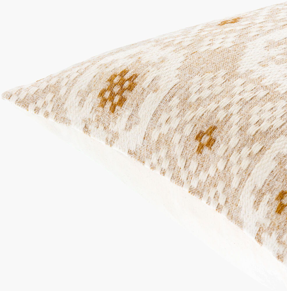 Elara Pillow
