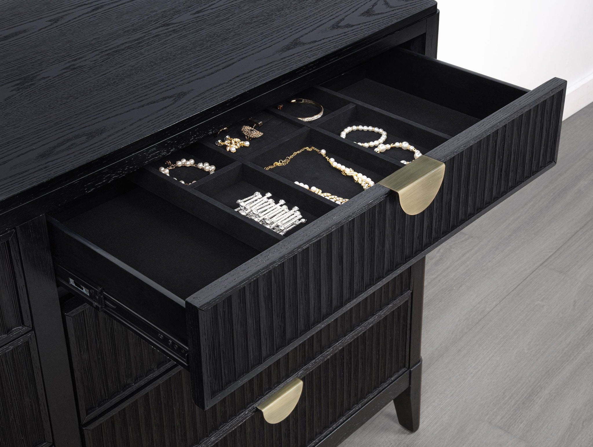 Brookmead 8-drawer Dresser with Mirror Black