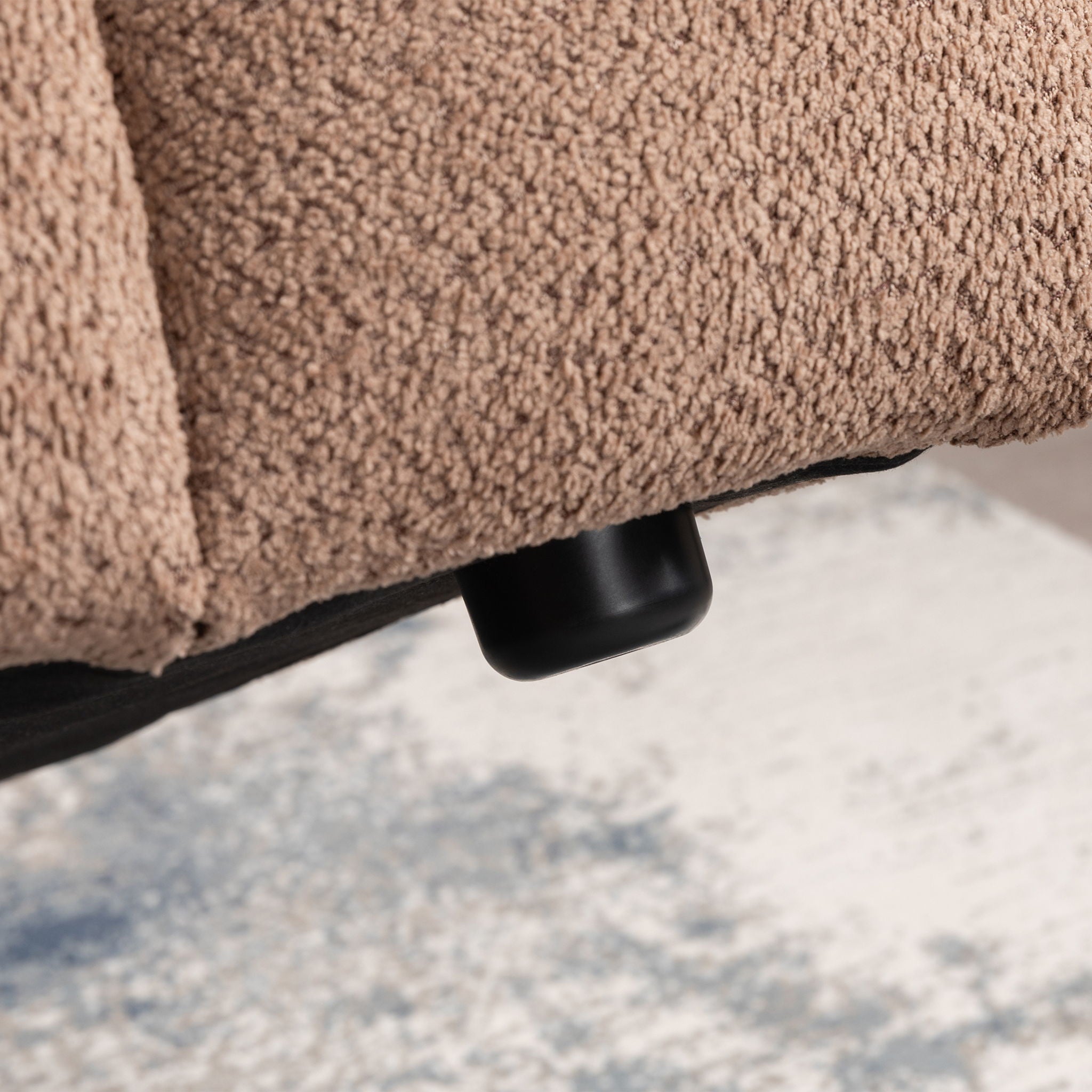 Stylish Sofa With Square Design And Thick Handrailing For Living Room