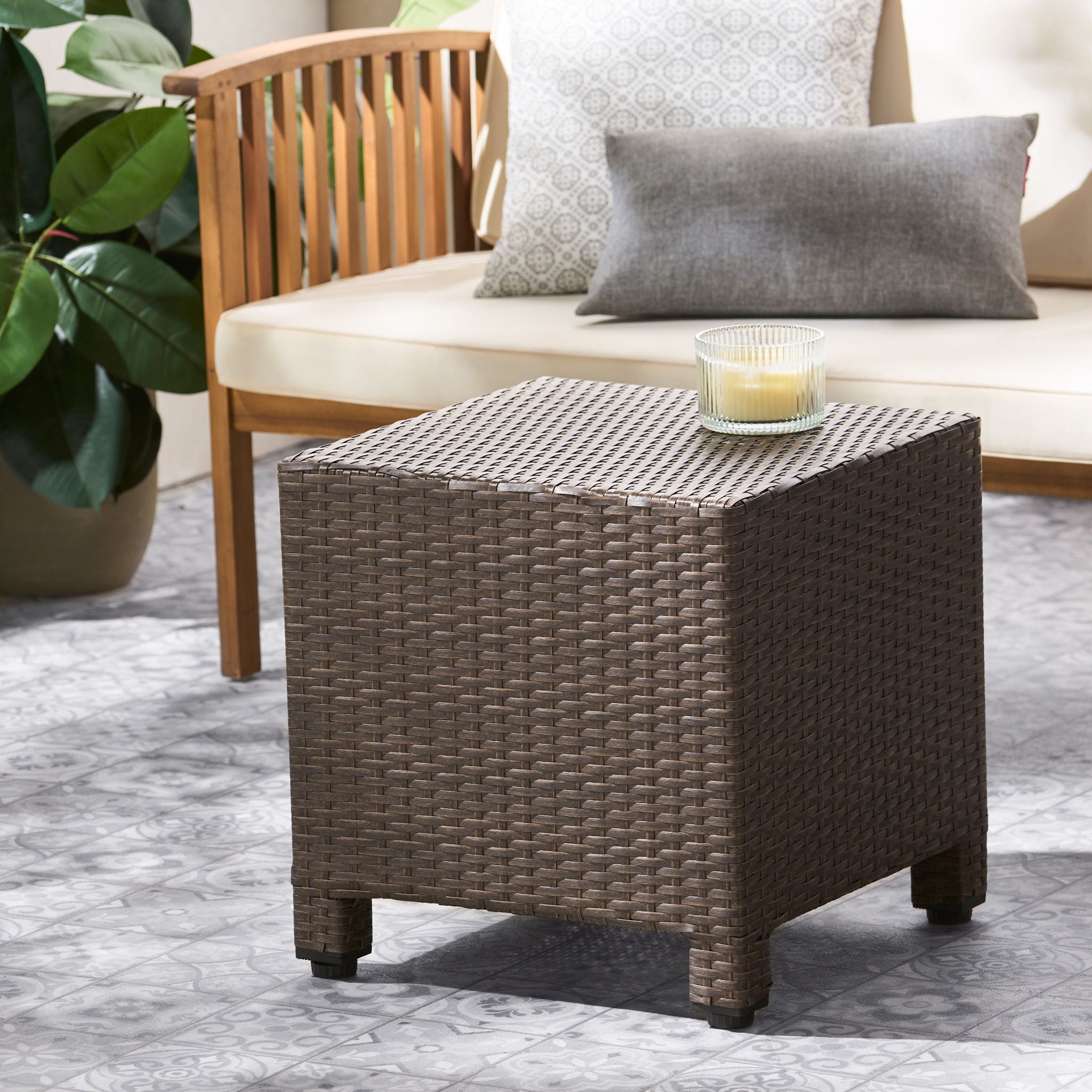 Puerta - Minimalist Style Accent Table