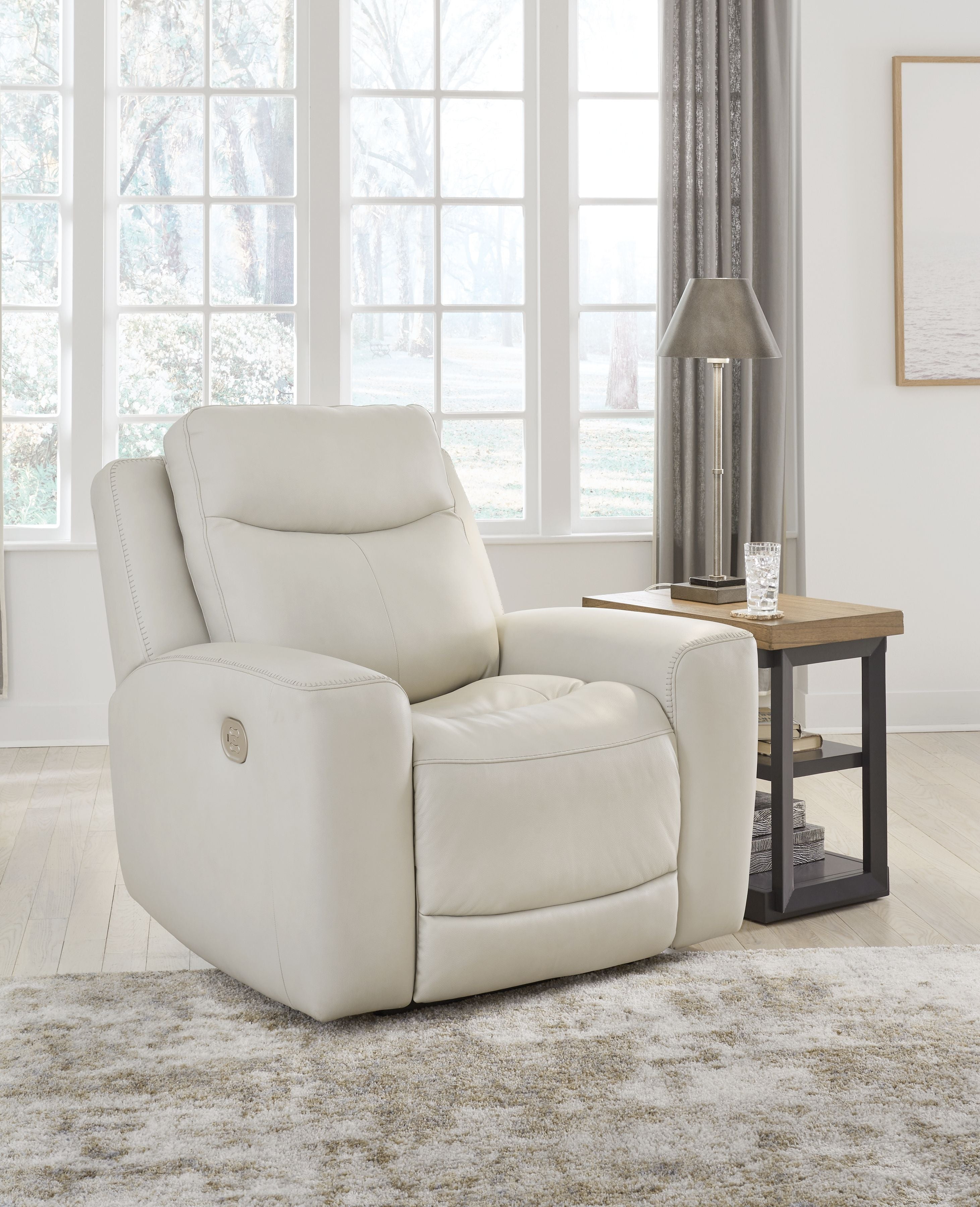 Signature Design by Ashley® Mindanao - Pwr Recliner/Adj Headrest | Meri Furniture