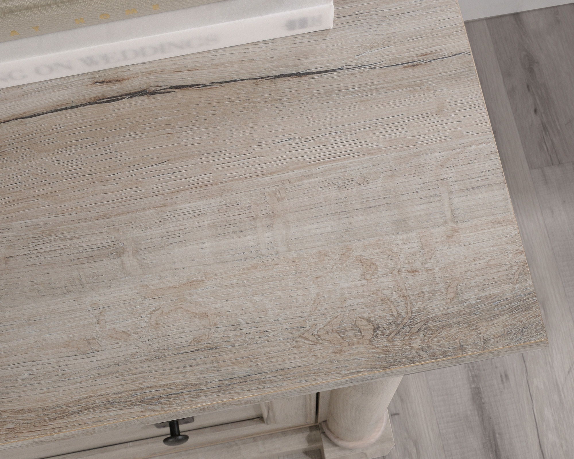 Lateral File Cabinet in Split Oak