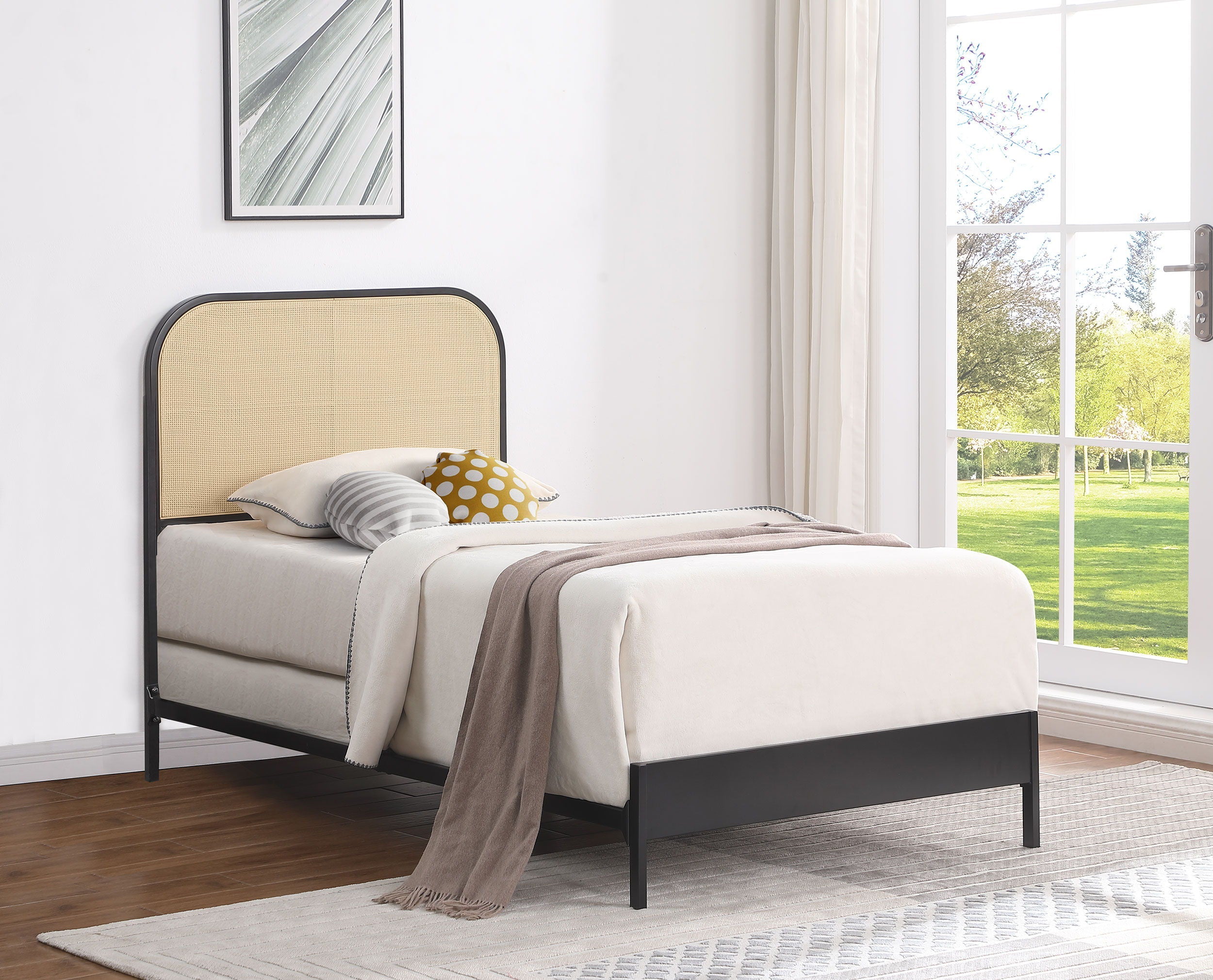Coaster Fine Furniture Amherst - Radio Weave Rattan Metal Bed | Meri Furniture