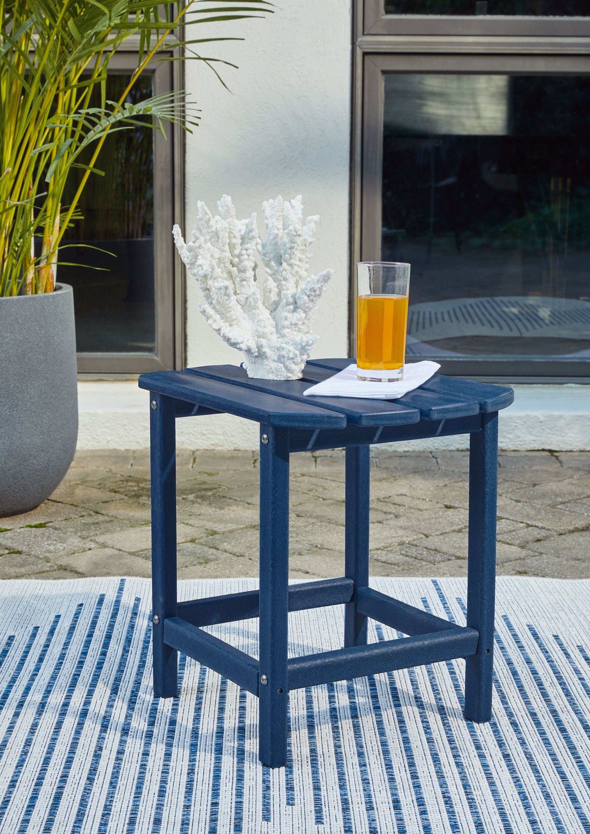Signature Design by Ashley® Sundown Treasure - Outdoor Conversation Set | Meri Furniture