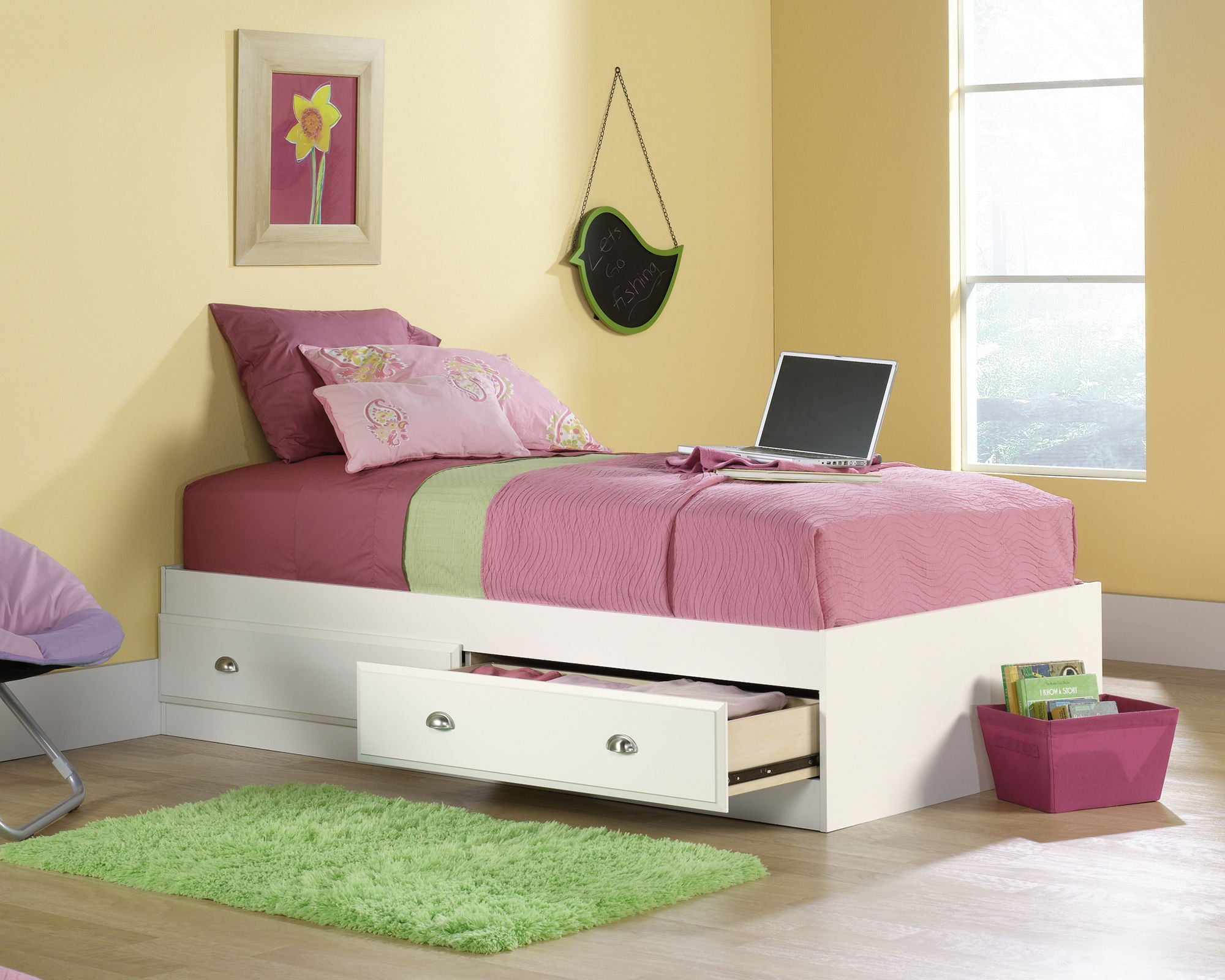 Shoal Creek Twin Mate's Bed in Soft White