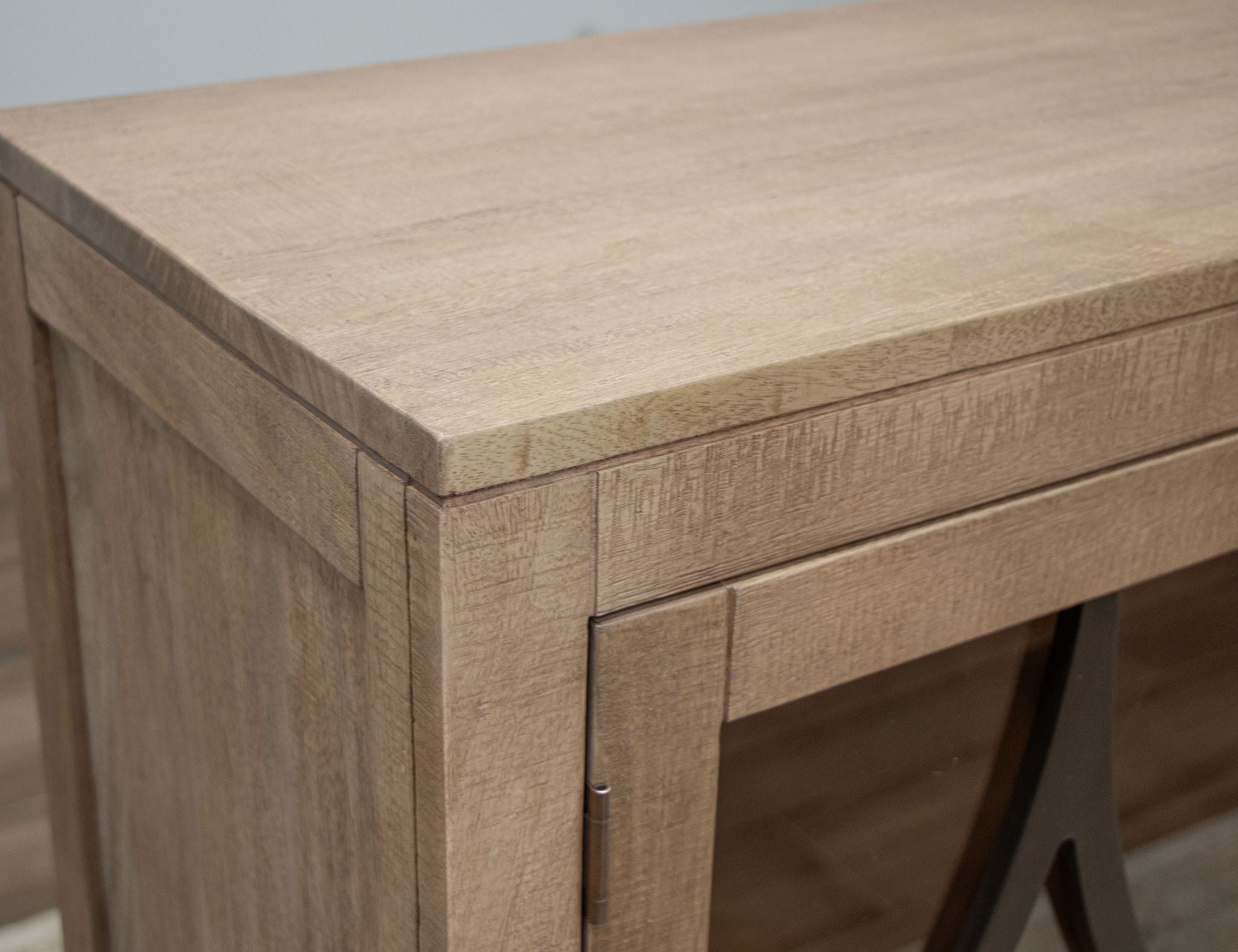 Arena - Console - Drift Sand