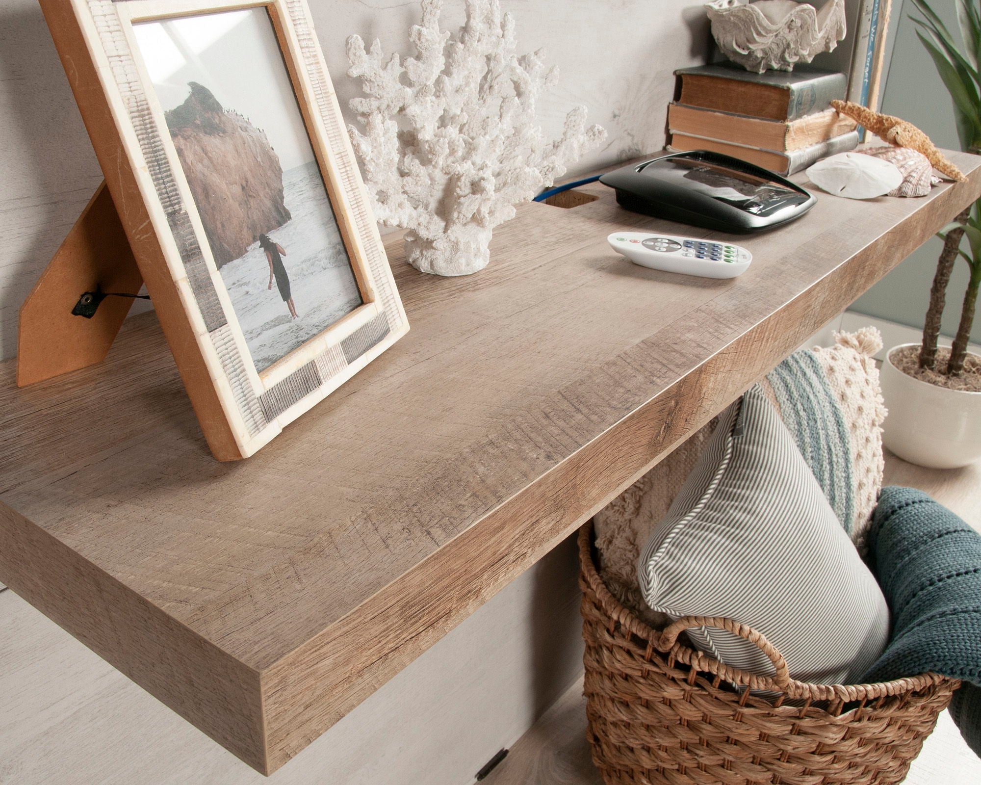 Entertainment Wall in Winter Oak/Lintel Oak