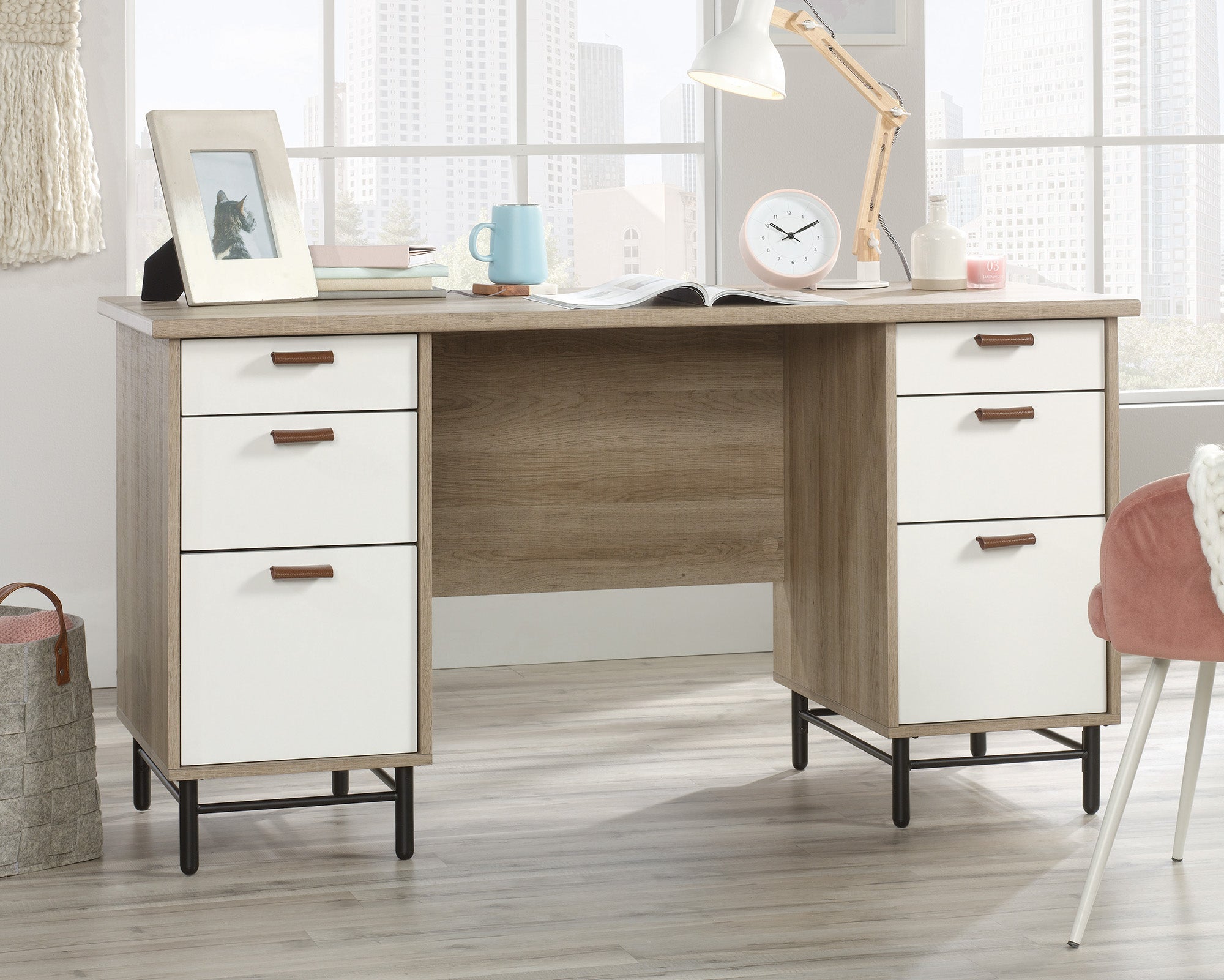 Sauder Anda Norr Executive Desk | Meri Furniture