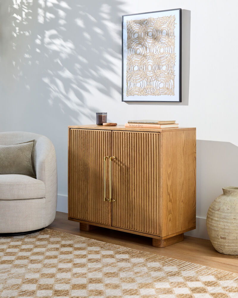 Charlye Cabinet