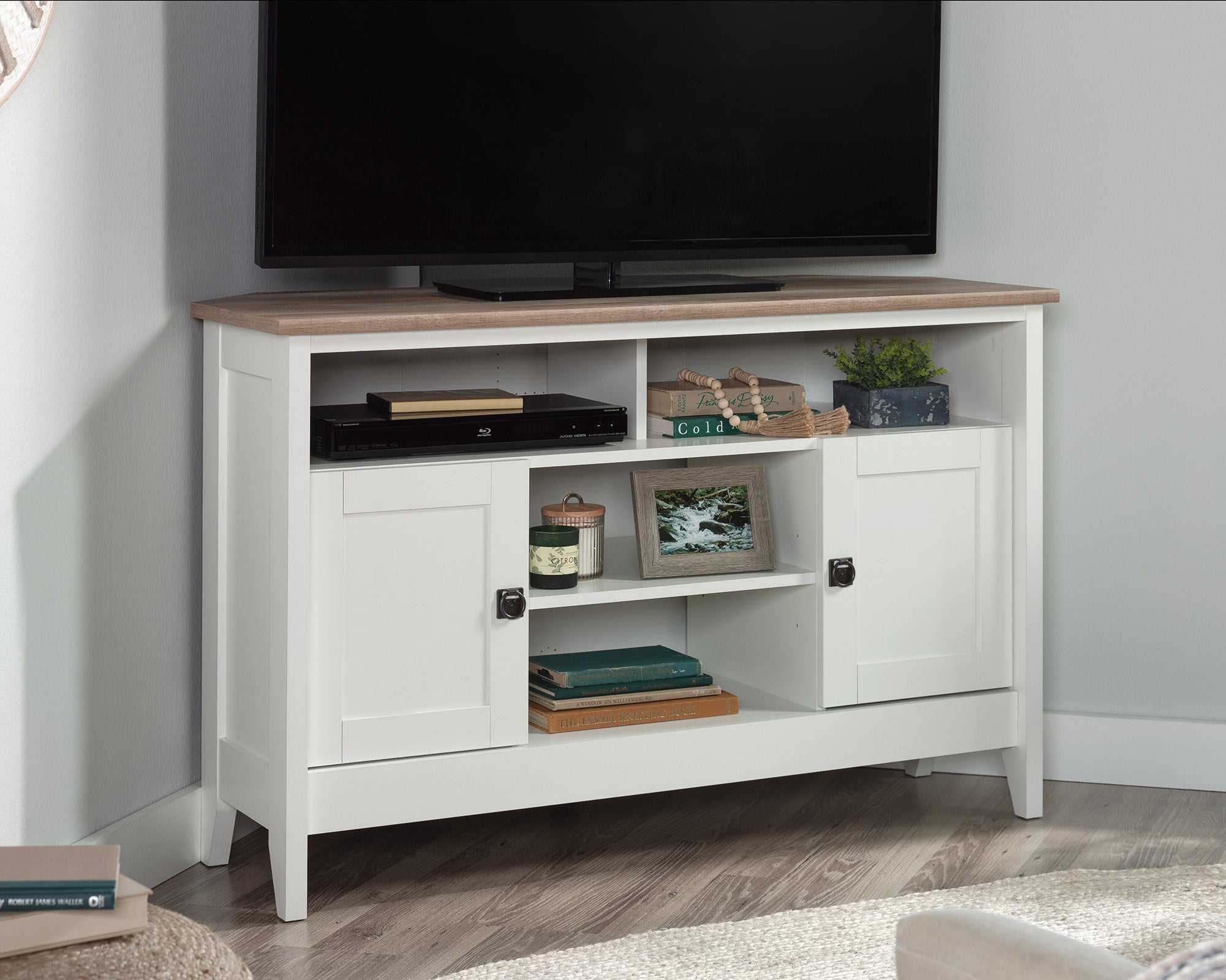 Sauder August Hill Corner Entert Stand Glw | Meri Furniture
