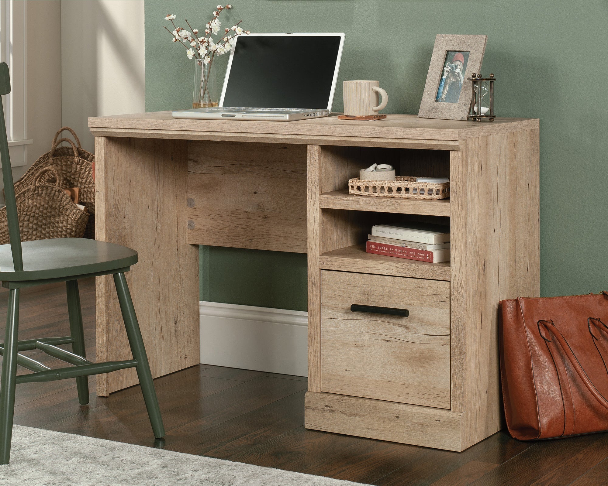 Sauder Aspen Post Single Ped Desk Pmo | Meri Furniture