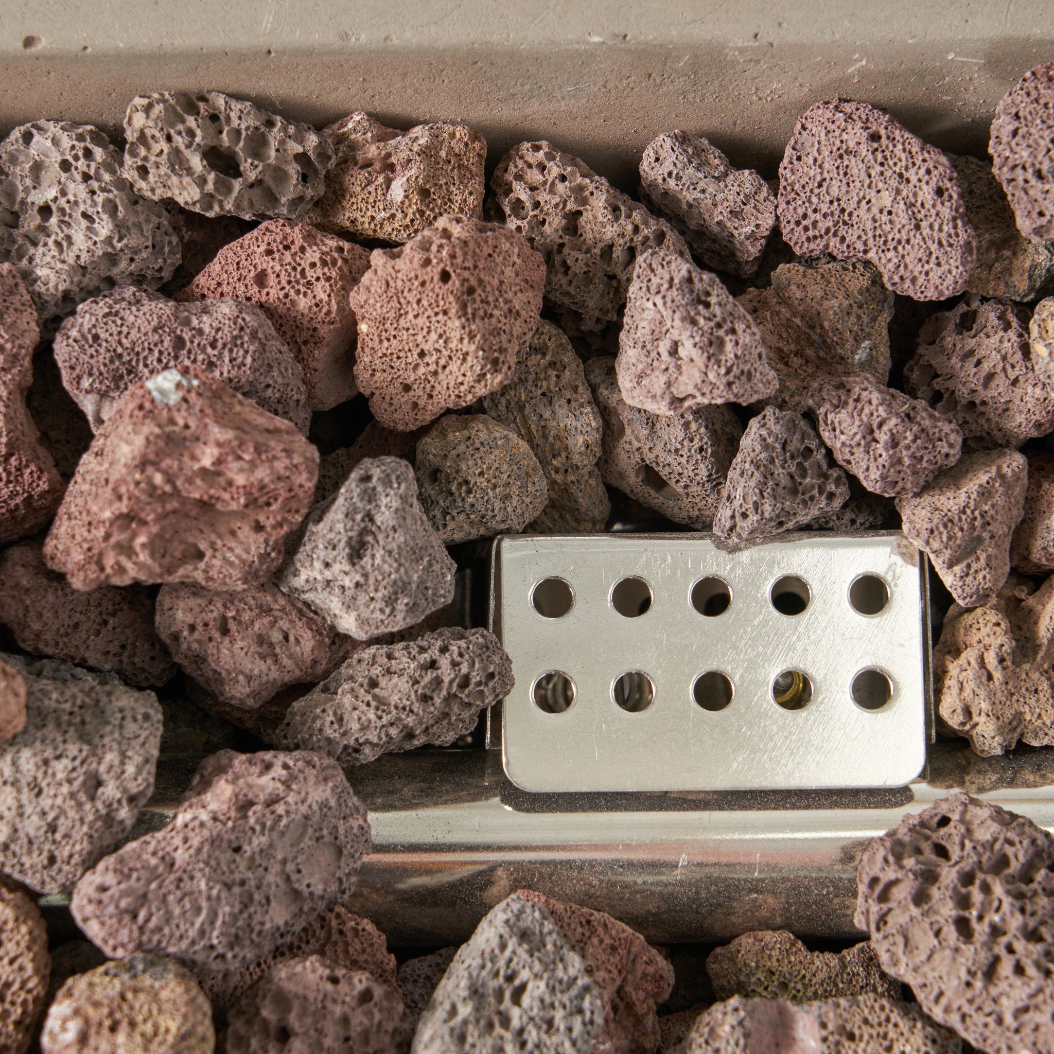 Contemporary Outdoor 40,000 Btu Propane Fire Pit