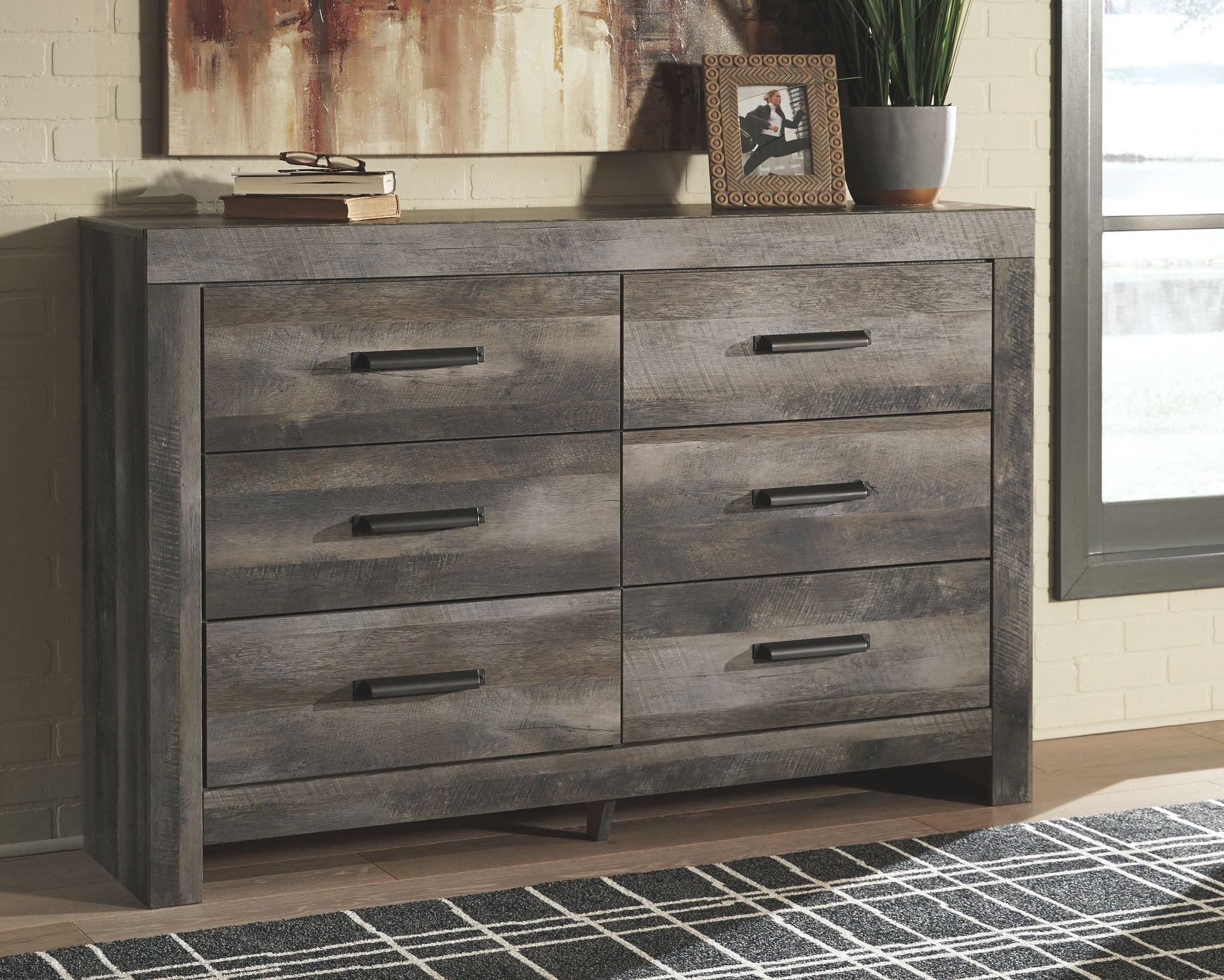 Signature Design by Ashley® Wynnlow - Dresser, Mirror | Meri Furniture