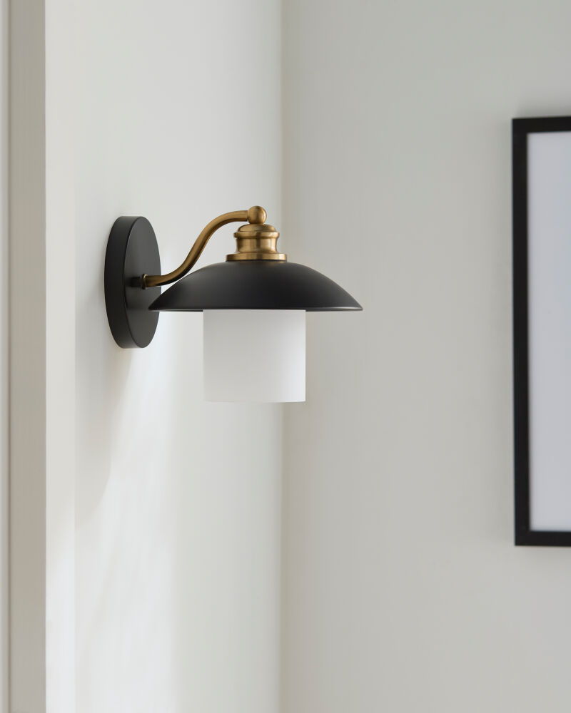 Reus Wall Sconce