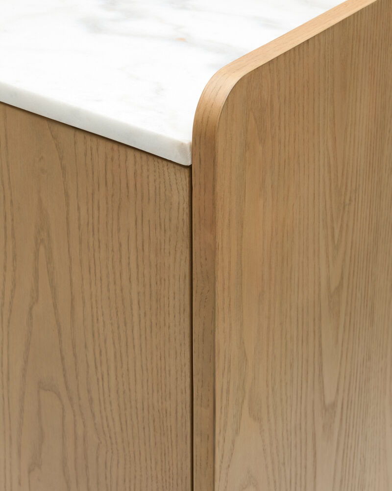 Arista Cabinet