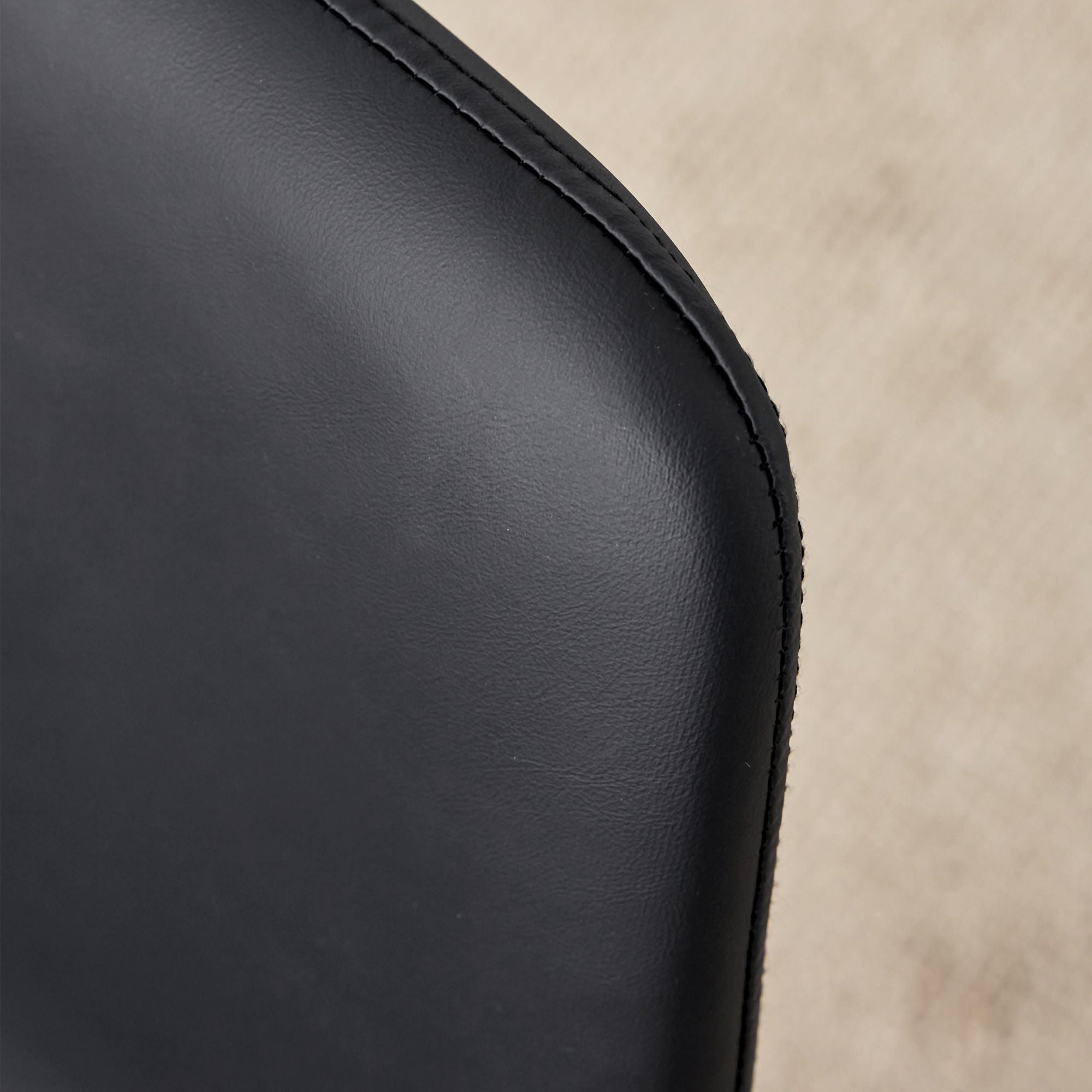 Classic Stylish Chairs Suitable For Modern Minimalist And Industrial Style Environments