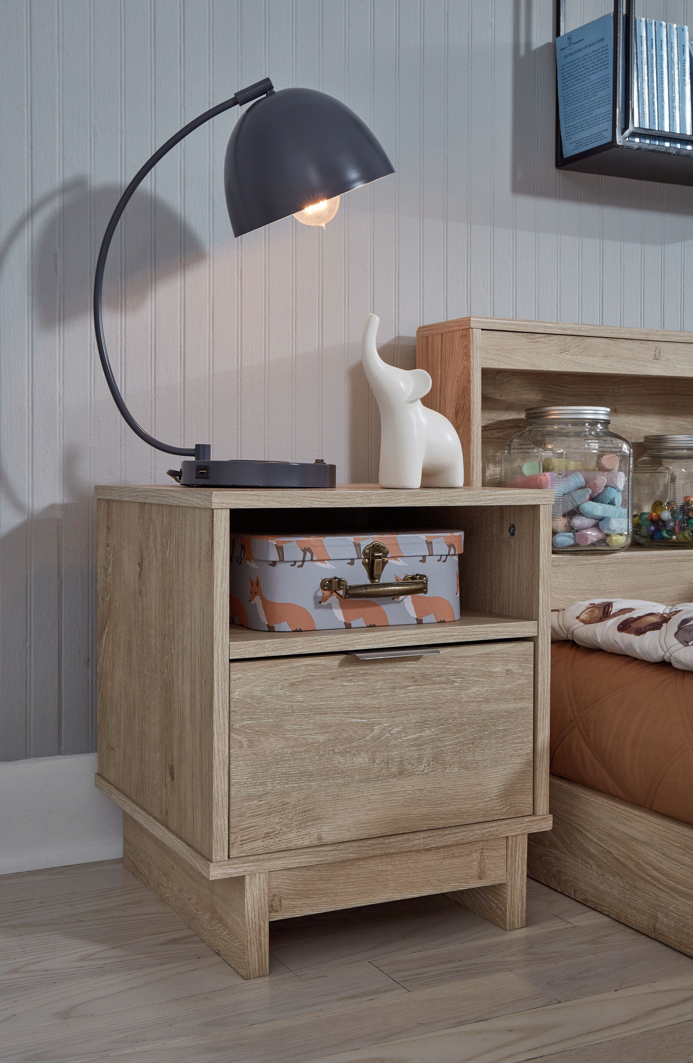 Signature Design by Ashley® Oliah - Beige - One Drawer Night Stand - 20'' Width | Meri Furniture