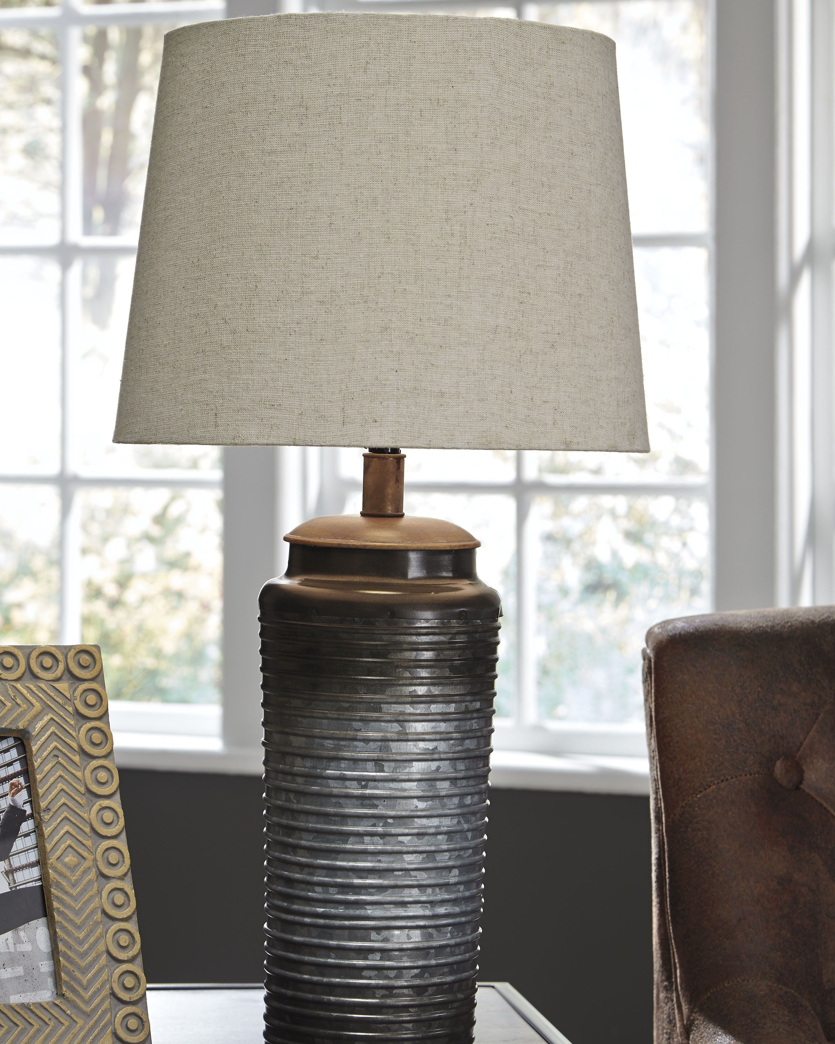 Ashley Furniture Norbert - Table Lamp | Meri Furniture