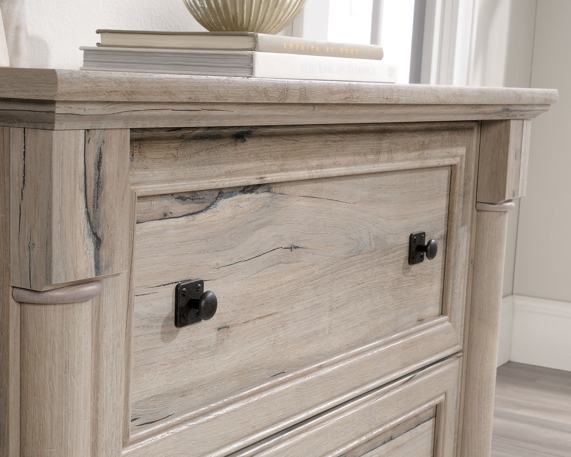 Lateral File Cabinet in Split Oak