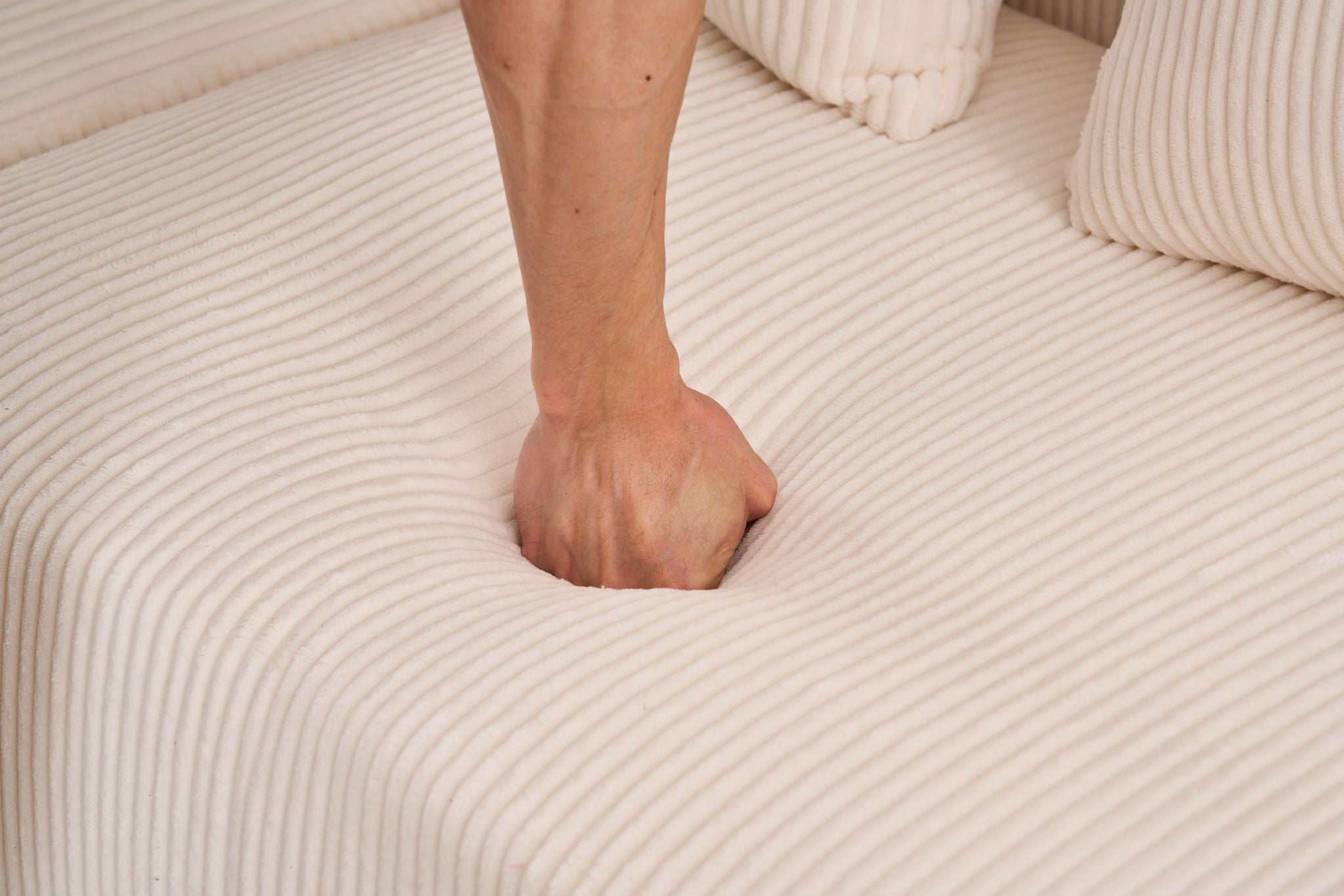 Combined 3 Seater Sofa With 4 Pillows