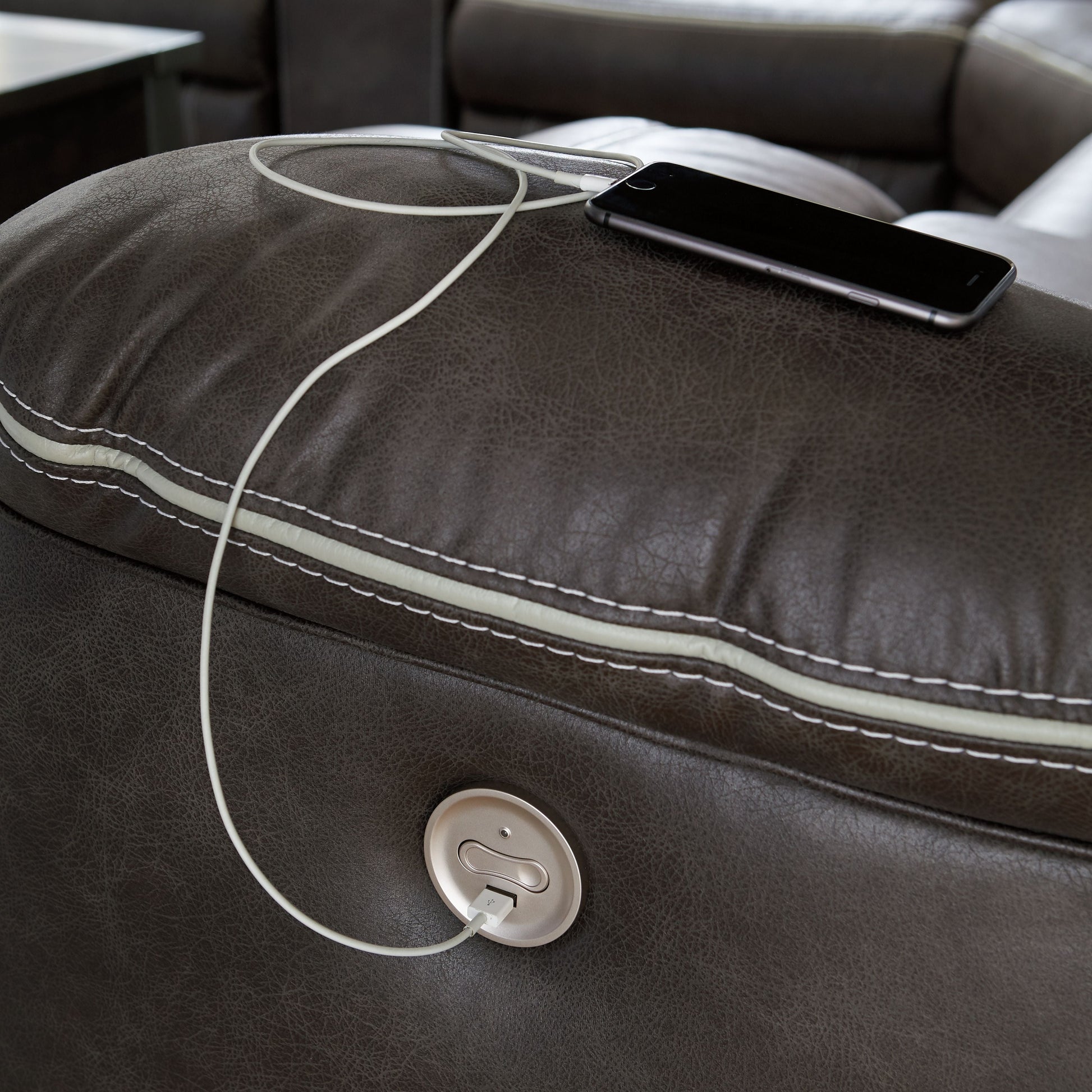Signature Design by Ashley® Kincord - Sectional | Meri Furniture