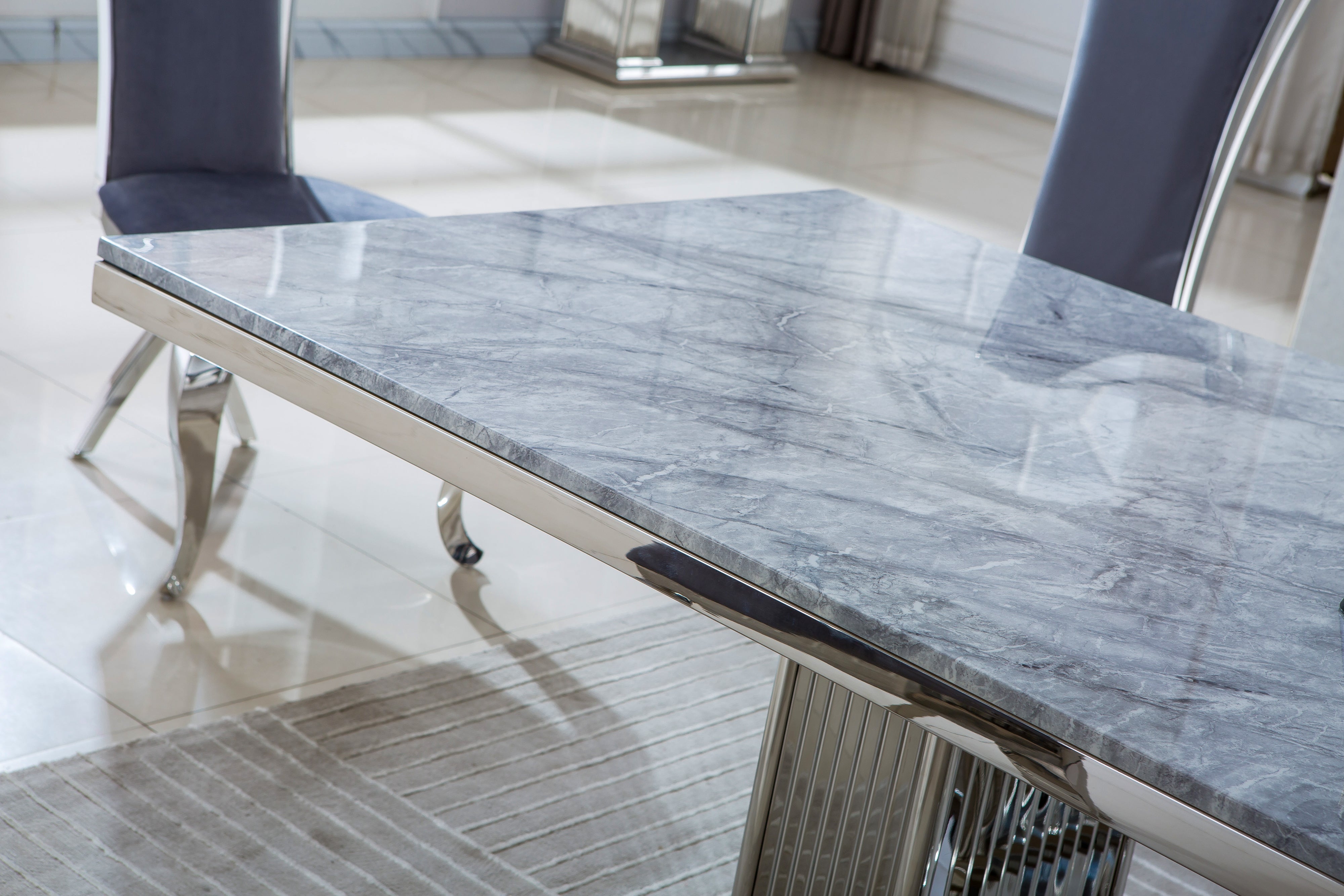 Elegant Rectangular Dining Table